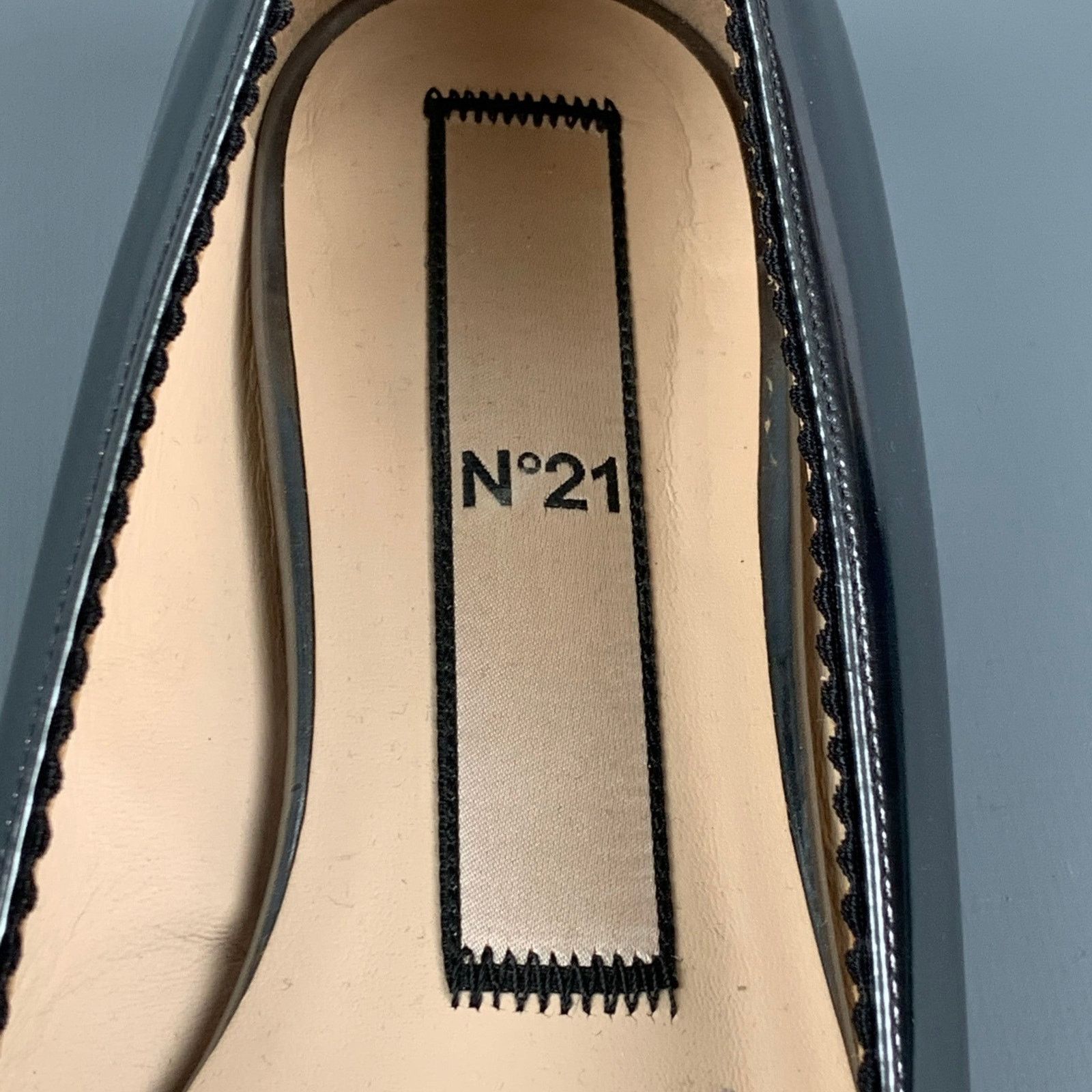 No. 21 Nº21 Size 7 Silver Leather Pointed Toe Flats Size US 7 / IT 37 - 6 Thumbnail
