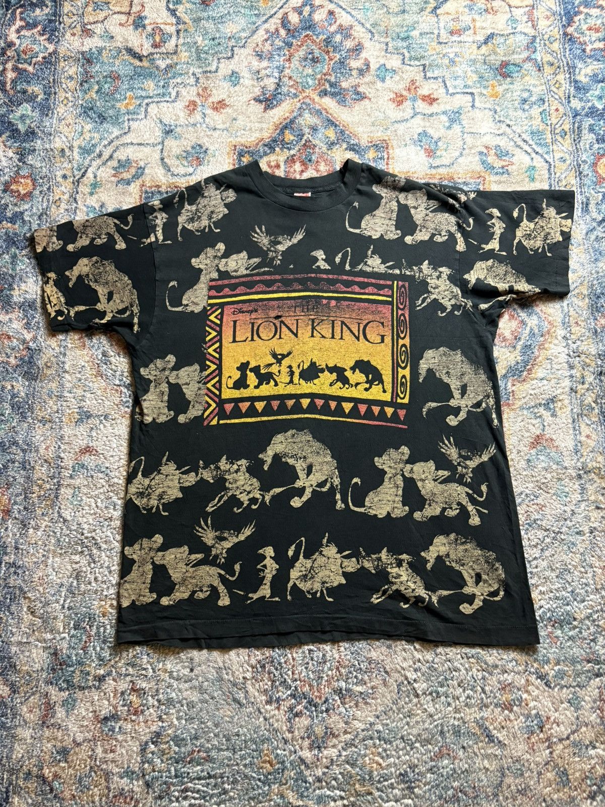 Vintage Disney The Lion King All Over Print T-shirt Size XL