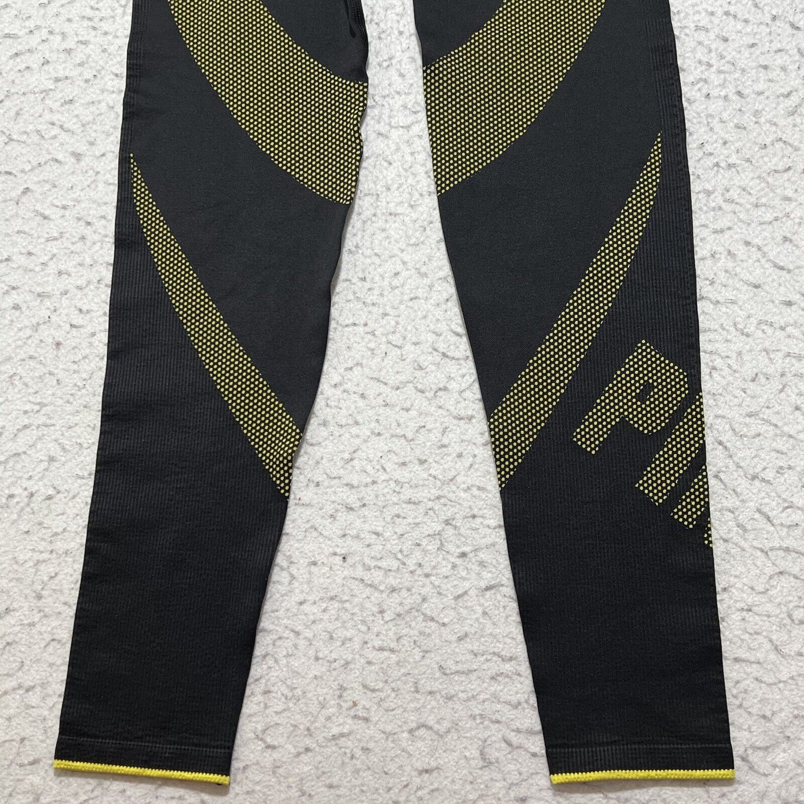 Victoria's Secret Victoria's Secret PINK Black + Neon Full Length Leggings Size 28" / US 6 / IT 42 - 4 Thumbnail