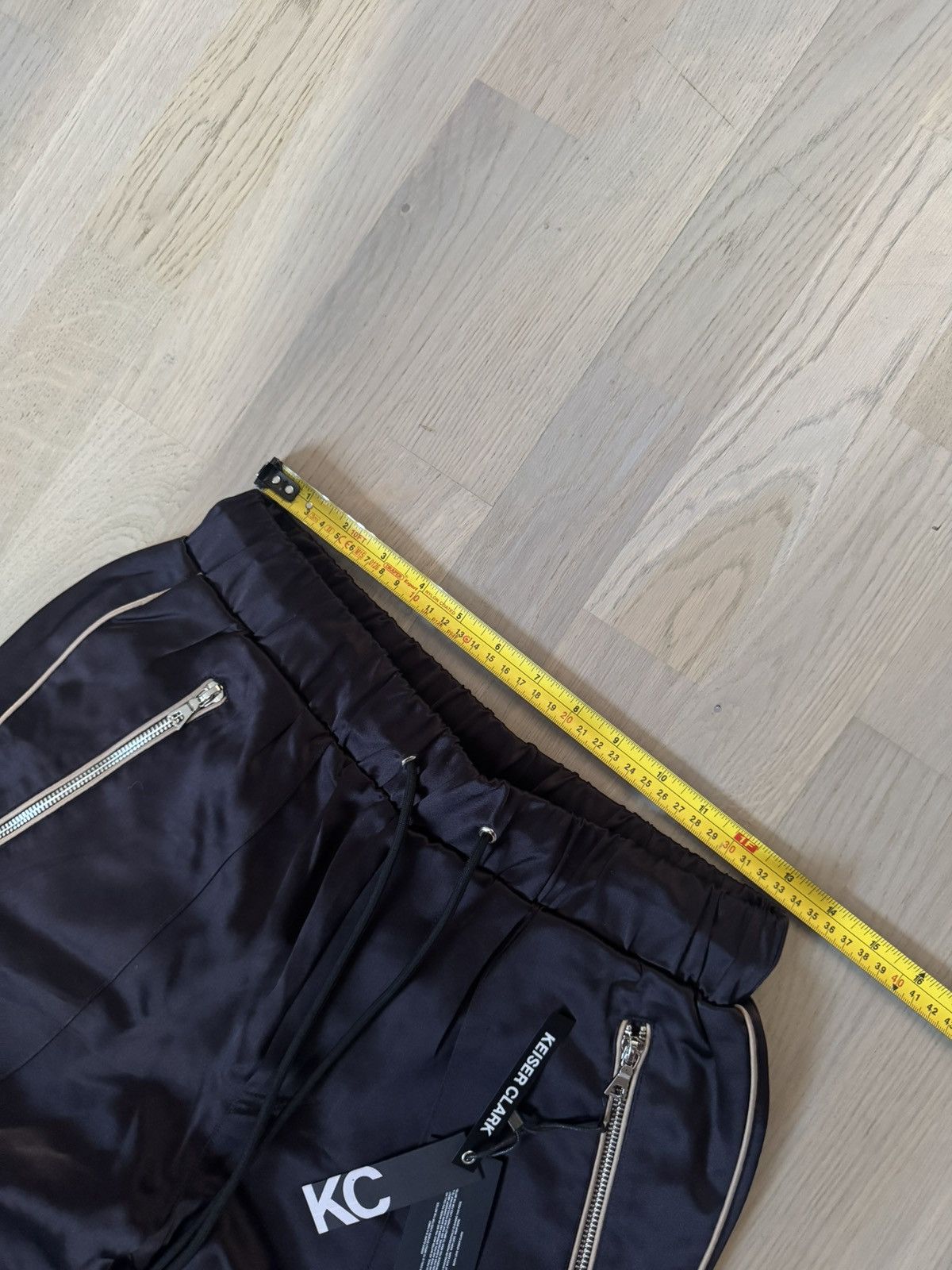 Keiser Clark KEISER CLARK pants sizes in photos SHOWN BY TAPE MEASURE Size US 29 - 4 Thumbnail