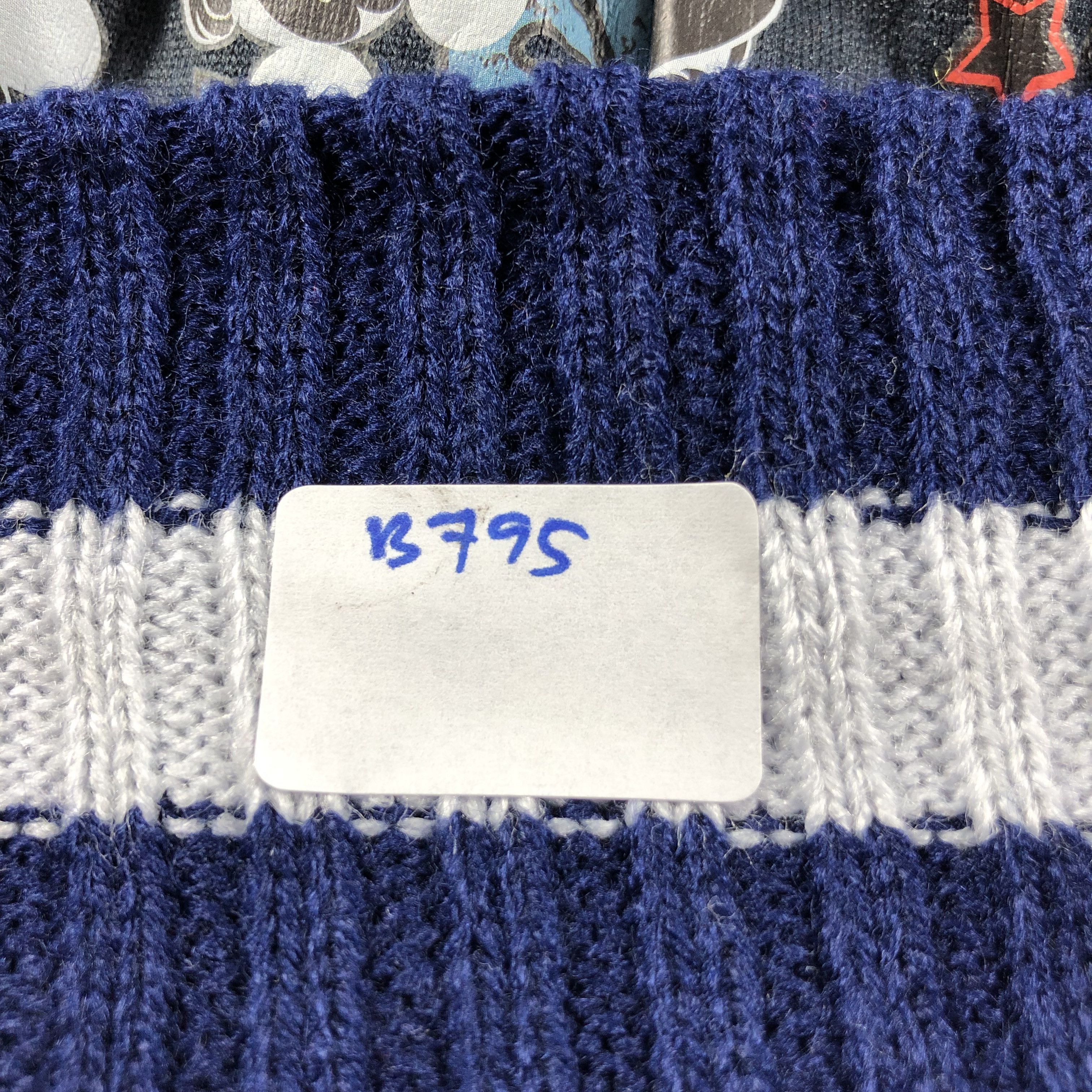 Mickey Mouse Mickey Mouse Slouchy Bobble Beanie Snowcap Snow Hat B795 Size ONE SIZE - 6 Thumbnail