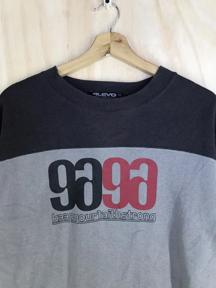 Japanese Brand Vintage Plevo Sweatshirts Size US XL / EU 56 / 4 - 3 Thumbnail