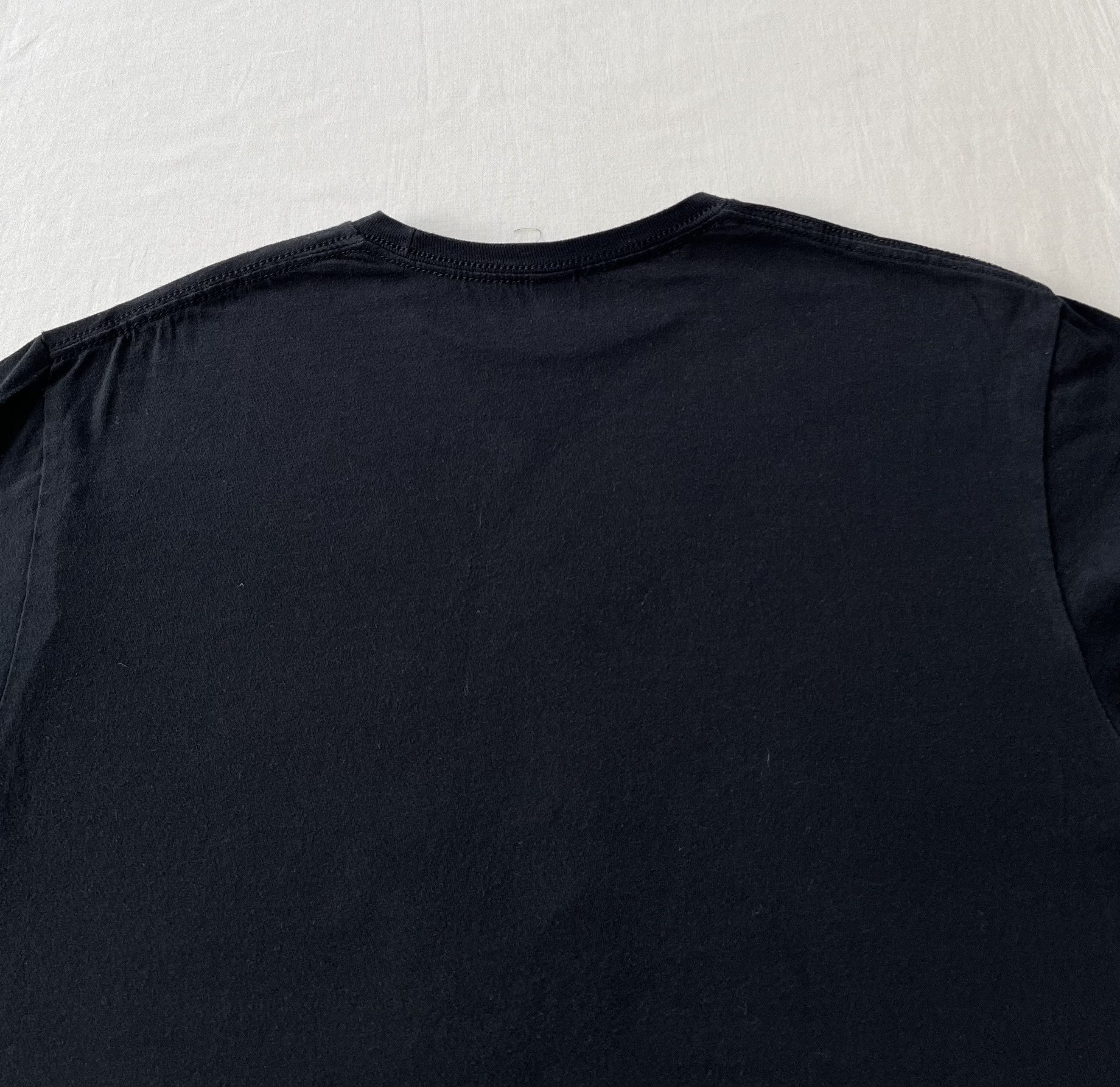 Band Tees Vintage 2022 Oasis Britpop Black T-shirt Size US M / EU 48-50 / 2 - 9 Thumbnail