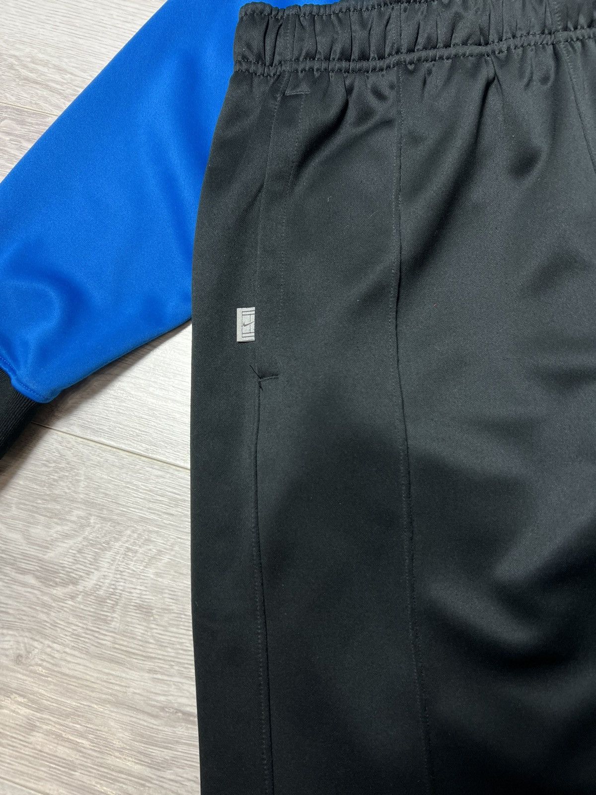 Nike Rare Vintage Nike Tennis Court Track Suit Jacket And Pants Size US M / EU 48-50 / 2 - 12 Thumbnail