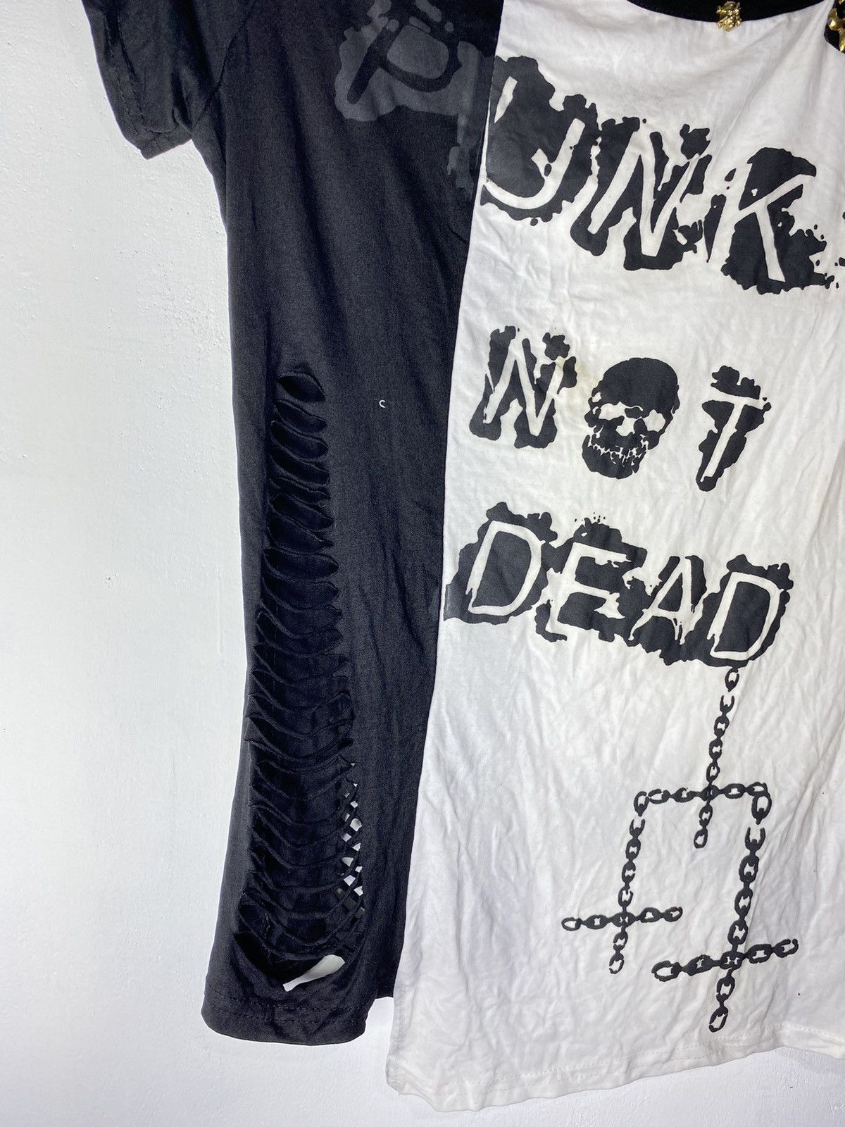 Seditionaries Seditionaries punk distressed tshirts goth style Size US M / EU 48-50 / 2 - 3 Thumbnail