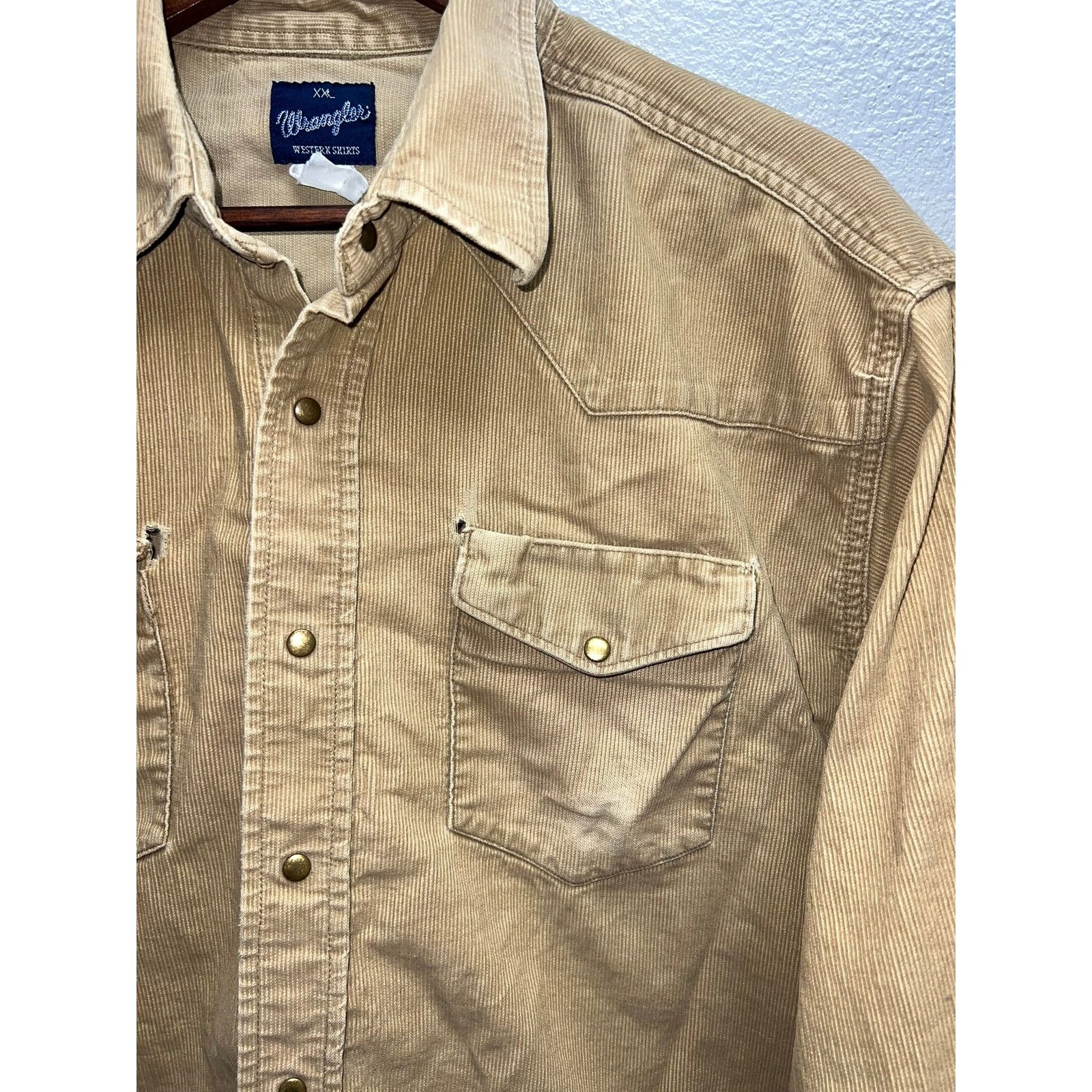 Wrangler Vintage Wrangler Corduroy Shirt Button Up Distressed HOLES X Size US XL / EU 56 / 4 - 2 Thumbnail