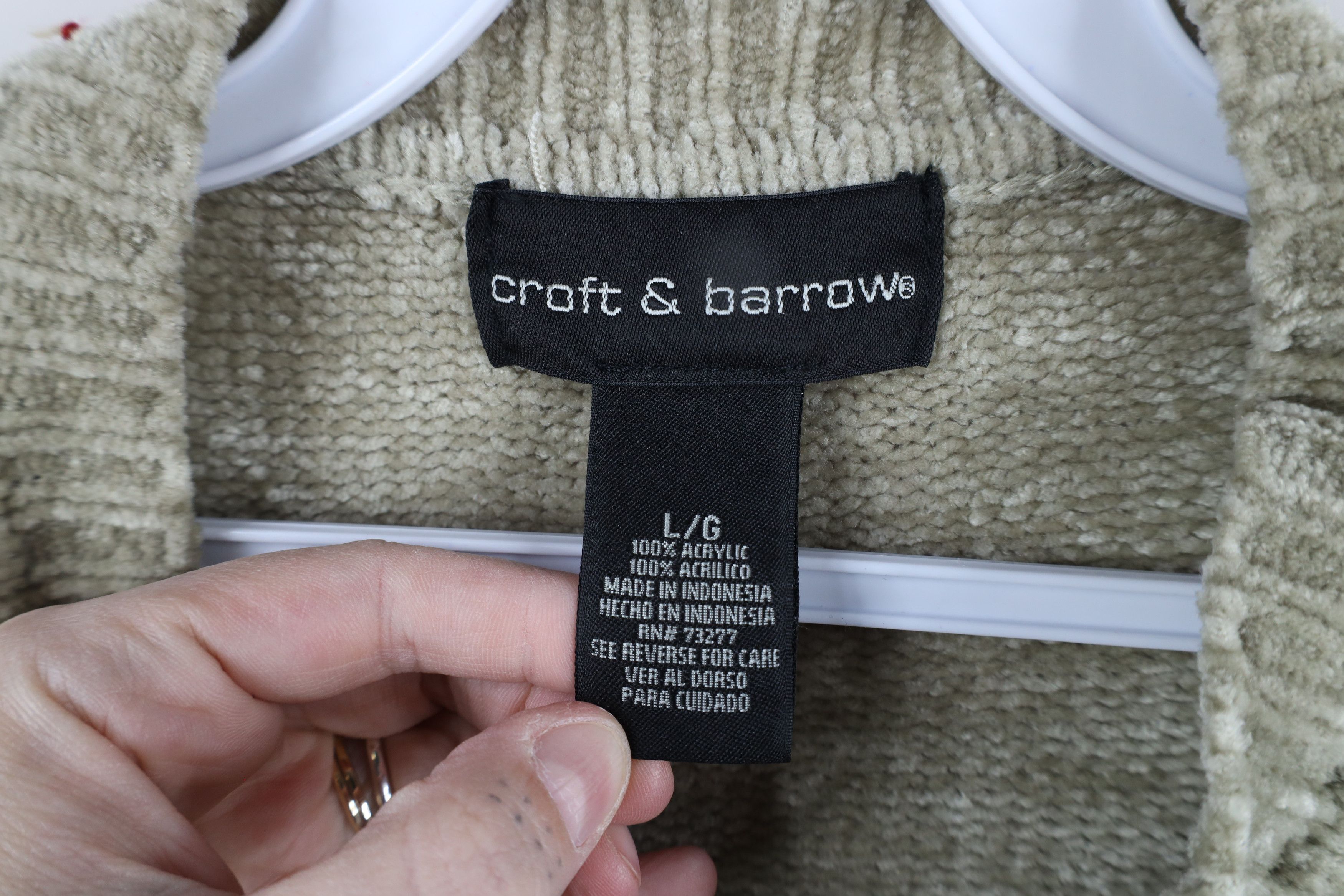 Vintage Vintage 90s Streetwear Ribbed Fleece V-Neck Sweater Beige Size US L / EU 52-54 / 3 - 5 Thumbnail