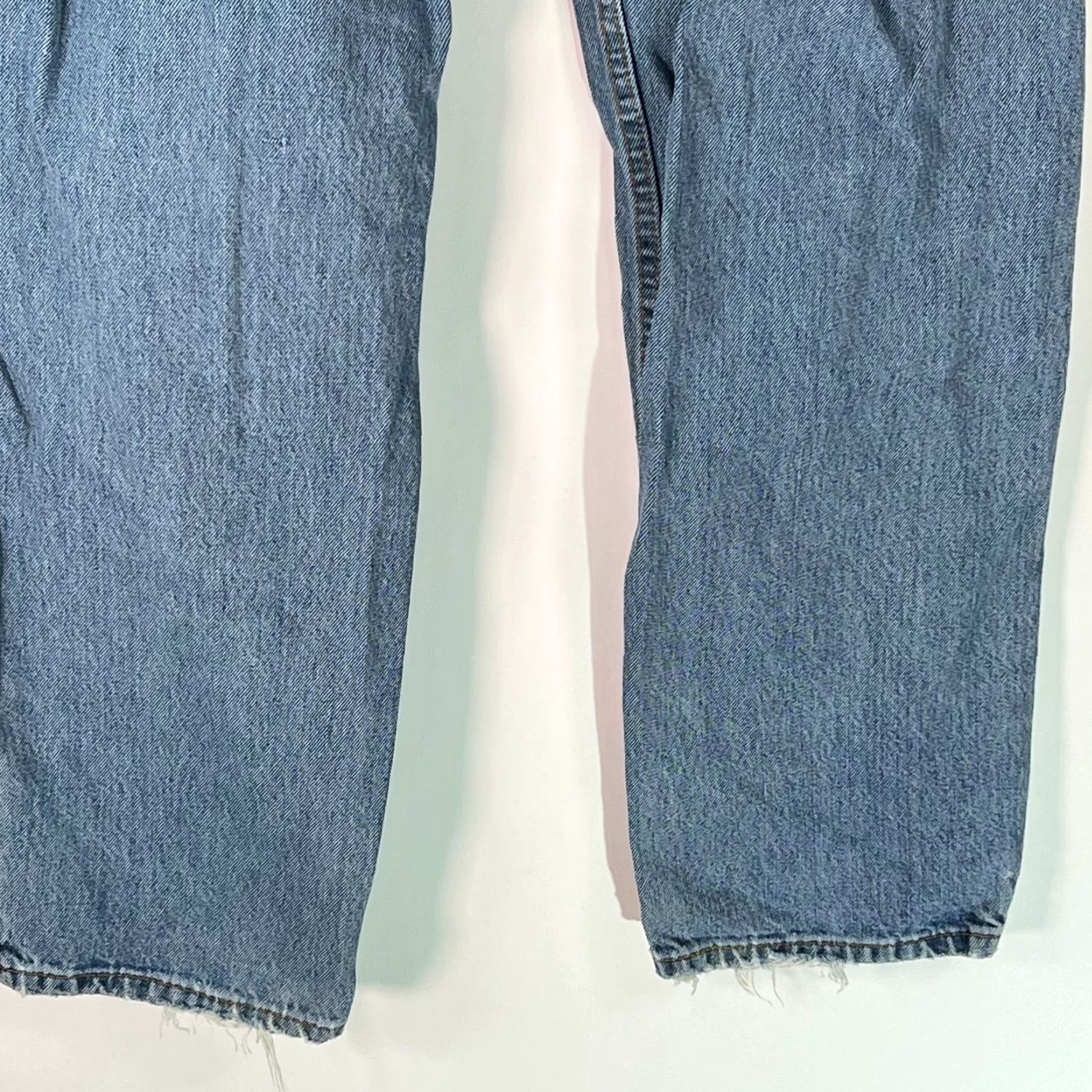 Levi's Levi's Jeans 550 Straight Denim Mens Low Rise Stretch Blue Size 33 Inseam 33" Regular 7" Hem Distressed Vintage No N/A? (omit) Size US 30 / EU 46 - 7 Thumbnail