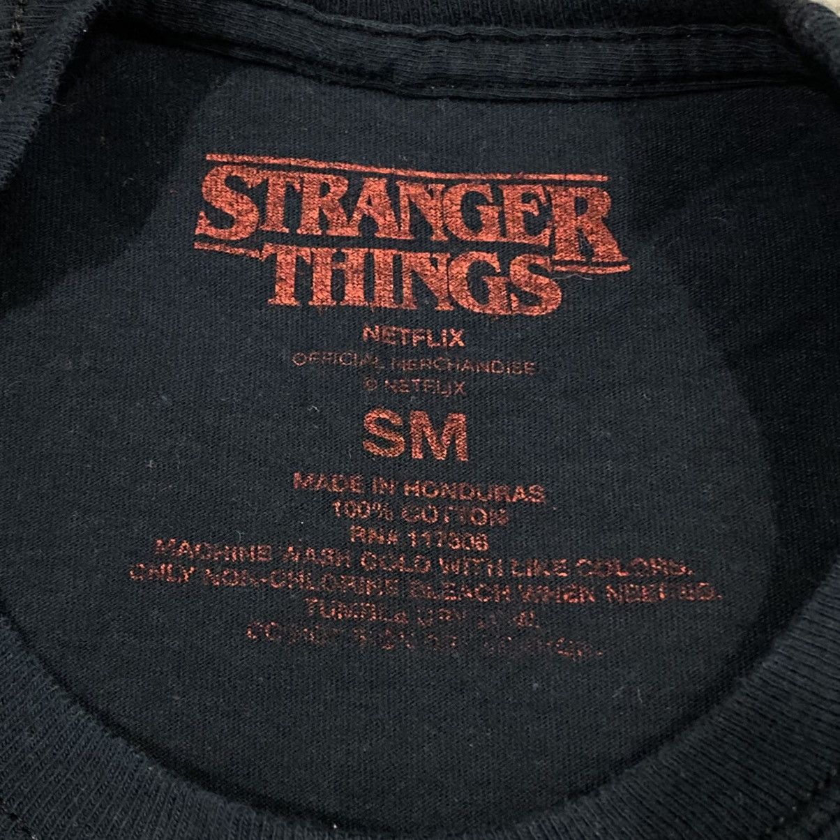 Vintage Netflix tv series stranger things movie film Size US S / EU 44-46 / 1 - 3 Thumbnail