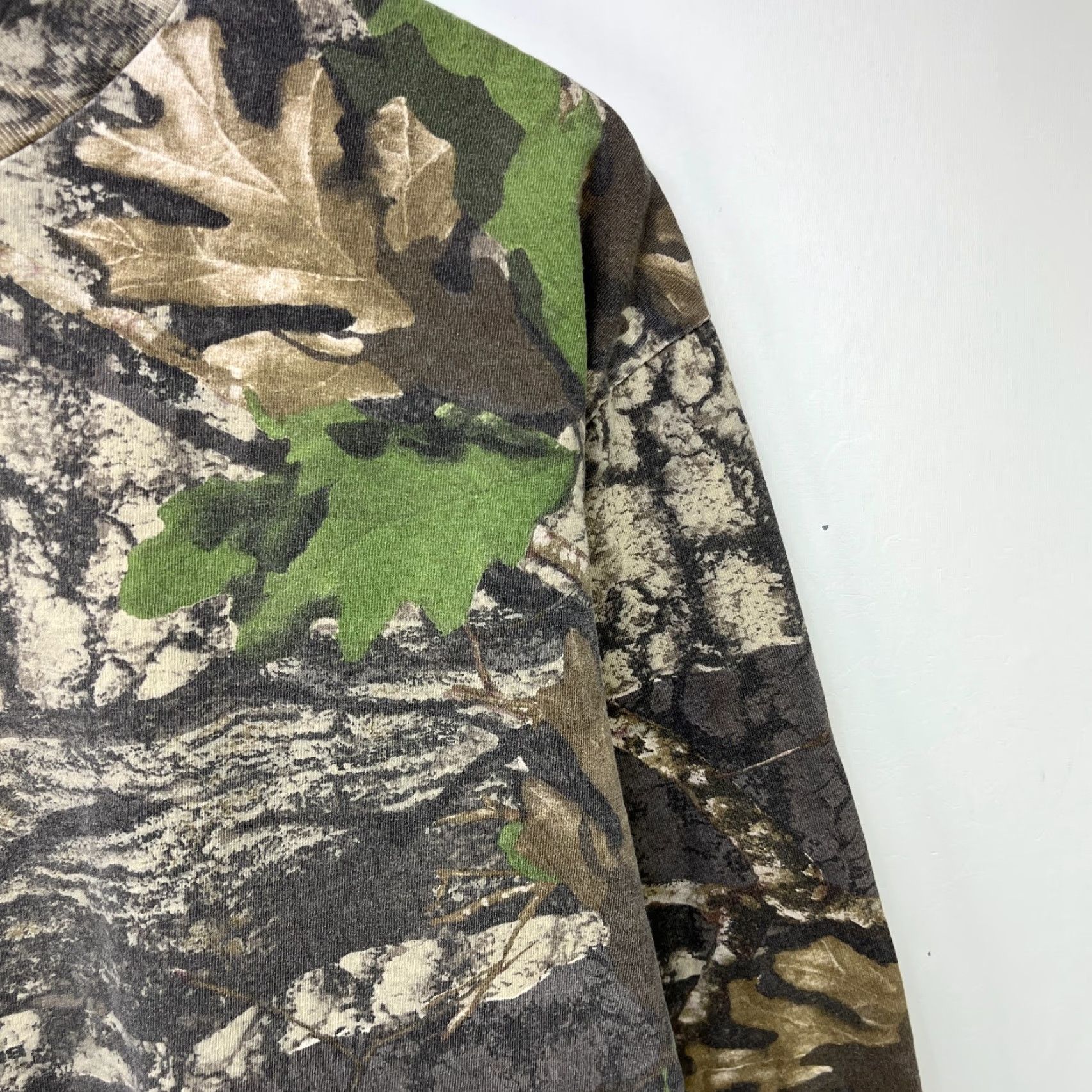 Jerzees VINTAGE JERZEES Real tree Camo Long Sleeve Shirt L Mens Size US L / EU 52-54 / 3 - 3 Thumbnail