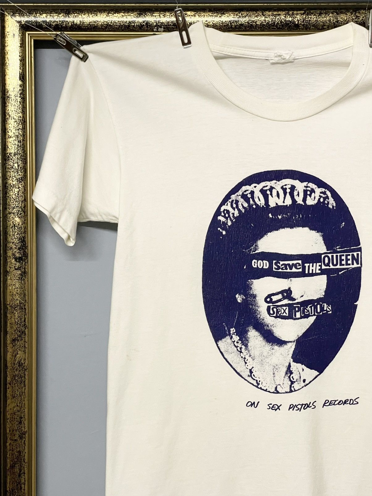 Vintage Vintage 90s Sex Pistols God Save The Queen Single Stitch Tee Size US S / EU 44-46 / 1 - 3 Thumbnail