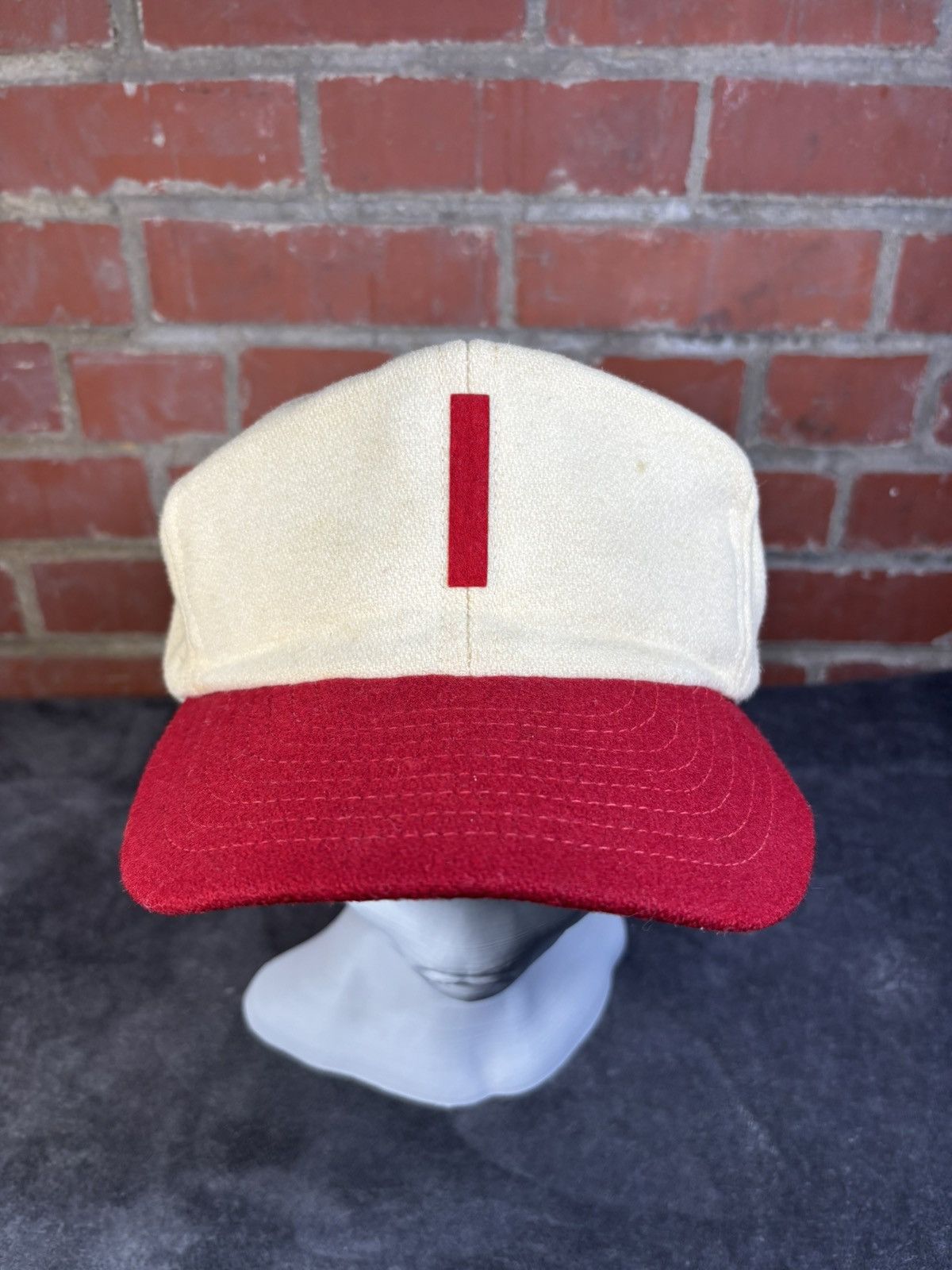 Other VTG 70s/80s Harvard Sports Headwear Hat I Leather Strap Sz 7 Size ONE SIZE - 1 Thumbnail