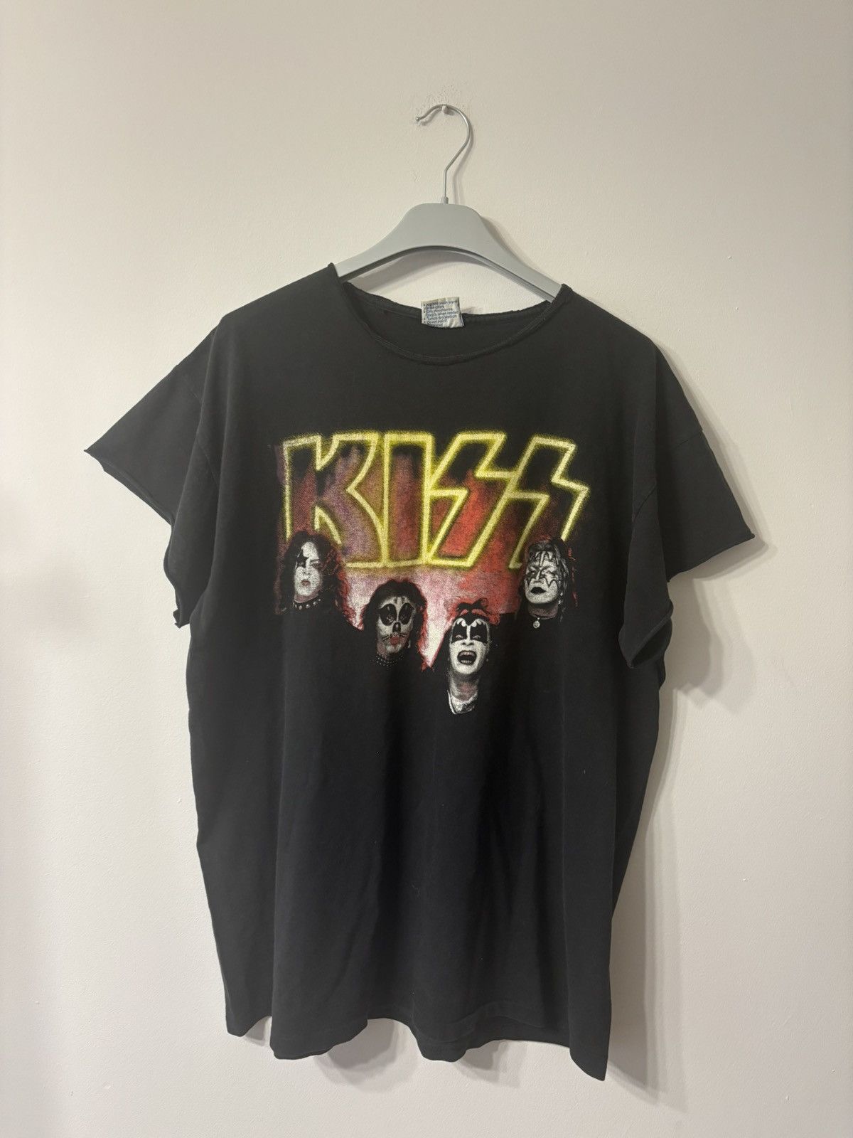 Vintage Vintage Kiss 1992 Single Stitch Tee Rare All Sports Size US XL / EU 56 / 4 - 1 Thumbnail