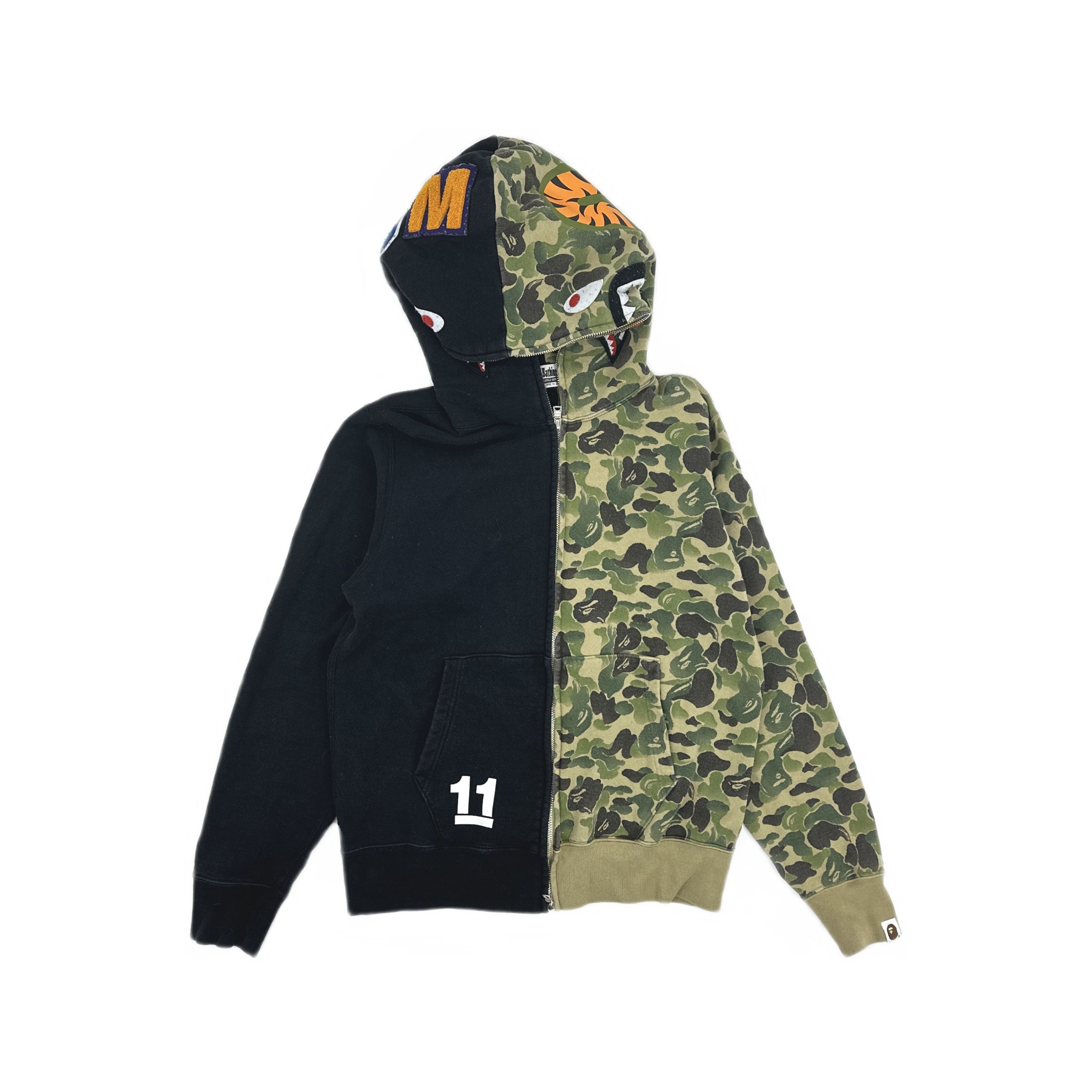 Bape A Bathing Ape Shark Camo Hoodie Size M Size US M / EU 48-50 / 2 - 1 Thumbnail