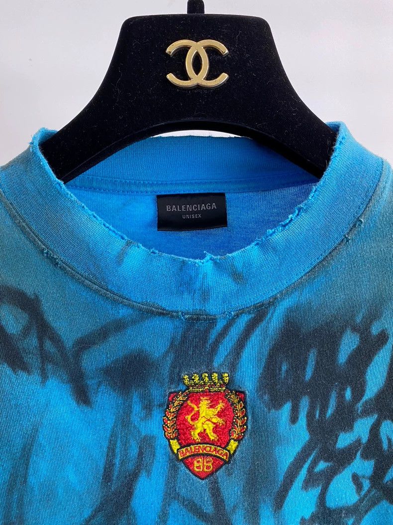 Balenciaga Balenciaga Blue Manchester United graffiti destroys short- Size US M / EU 48-50 / 2 - 3 Thumbnail