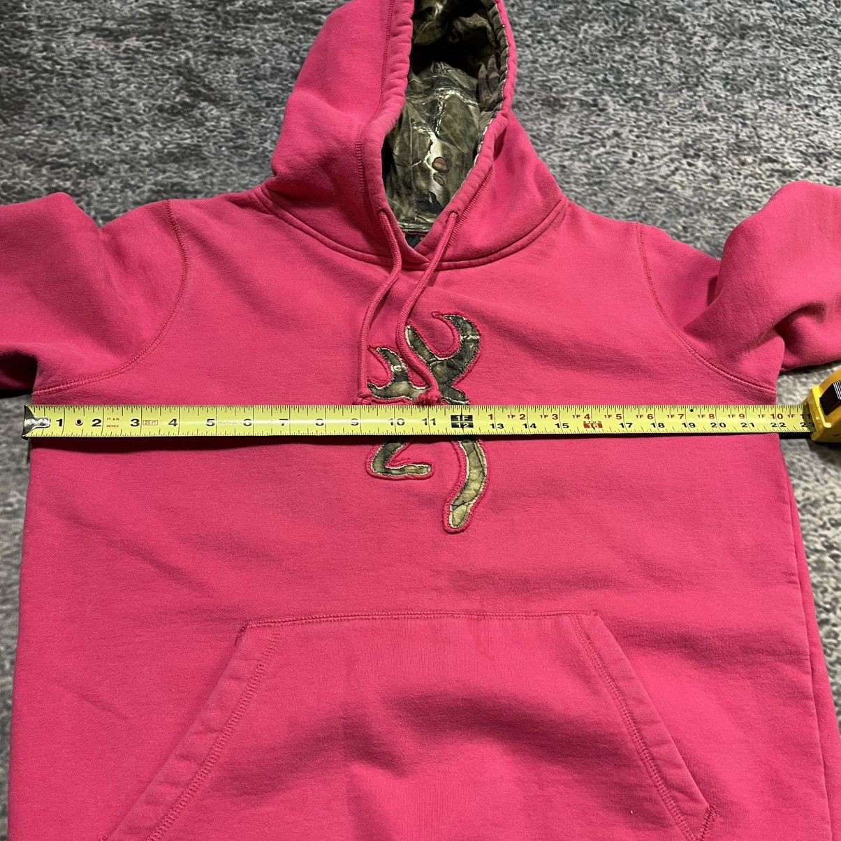 Realtree Vintage Y2K Browning Pink Grunge Skater Camo Outdoor Hoodie Size US S / EU 44-46 / 1 - 7 Thumbnail