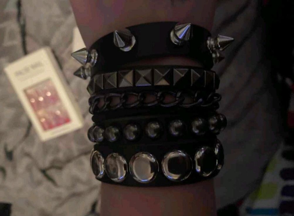 Leather Leather Cuff Bracelet Metal Studded Wristband Size ONE SIZE - 3 Thumbnail
