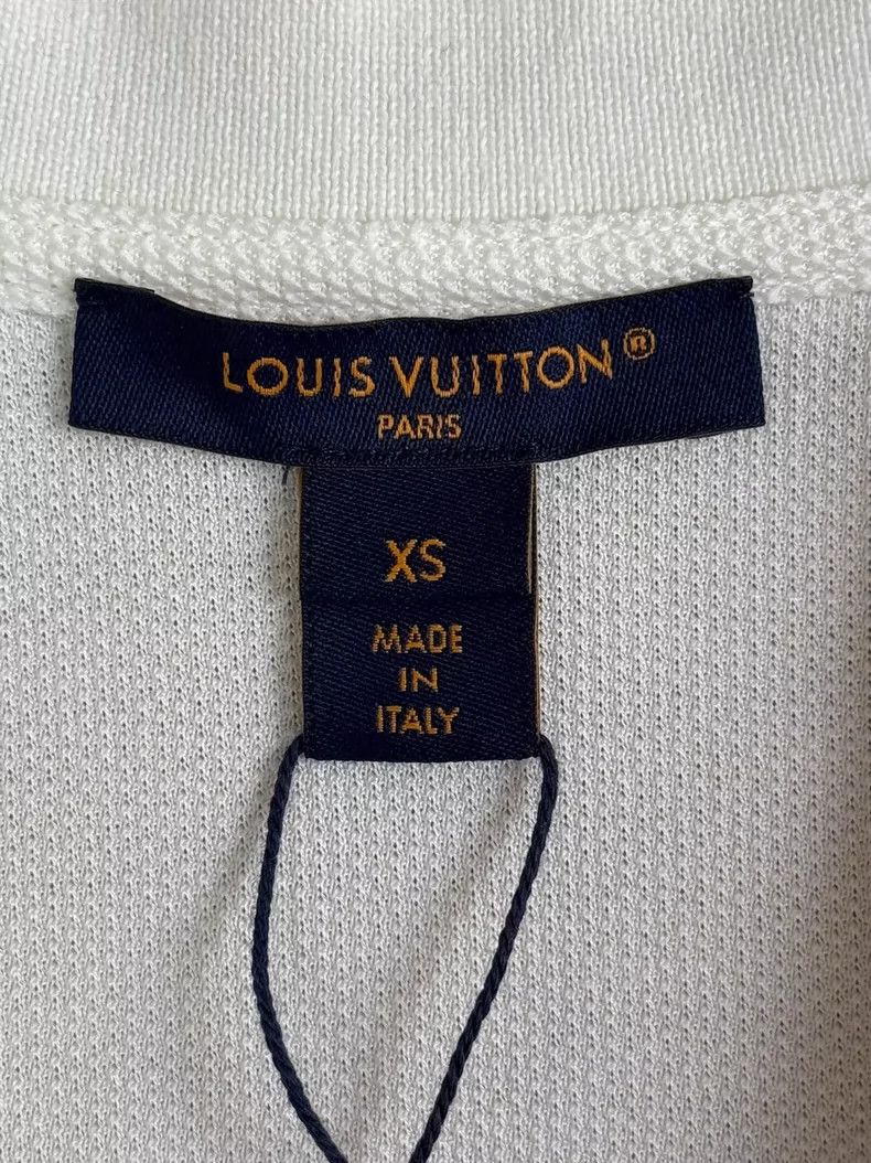 Louis Vuitton Louis Vuitton short sleeves Size XS / US 0-2 / IT 36-38 - 7 Thumbnail