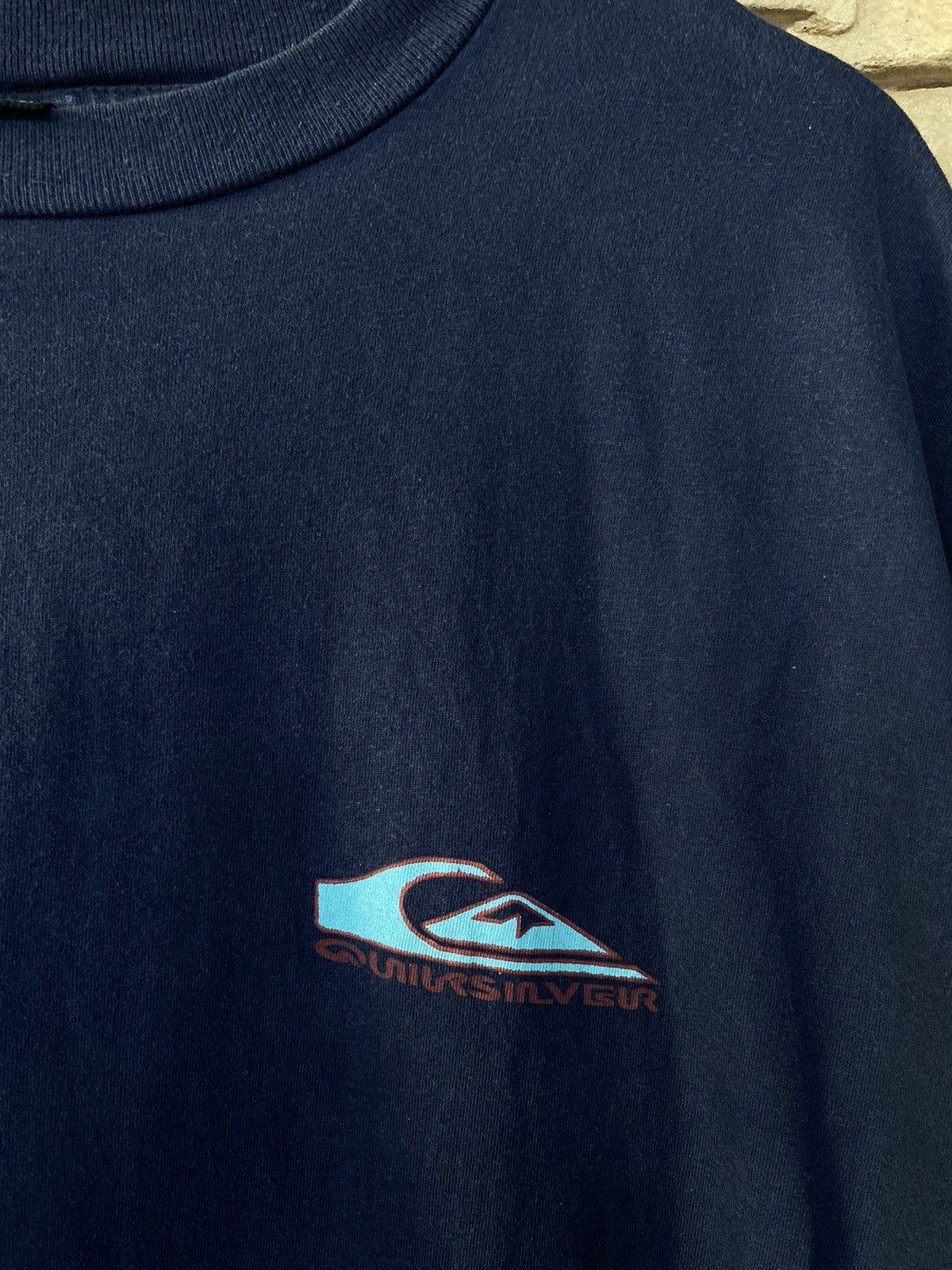 Vintage Vintage 90s Quiksilver Backhit Logo Surfing Tees Size US L / EU 52-54 / 3 - 5 Thumbnail