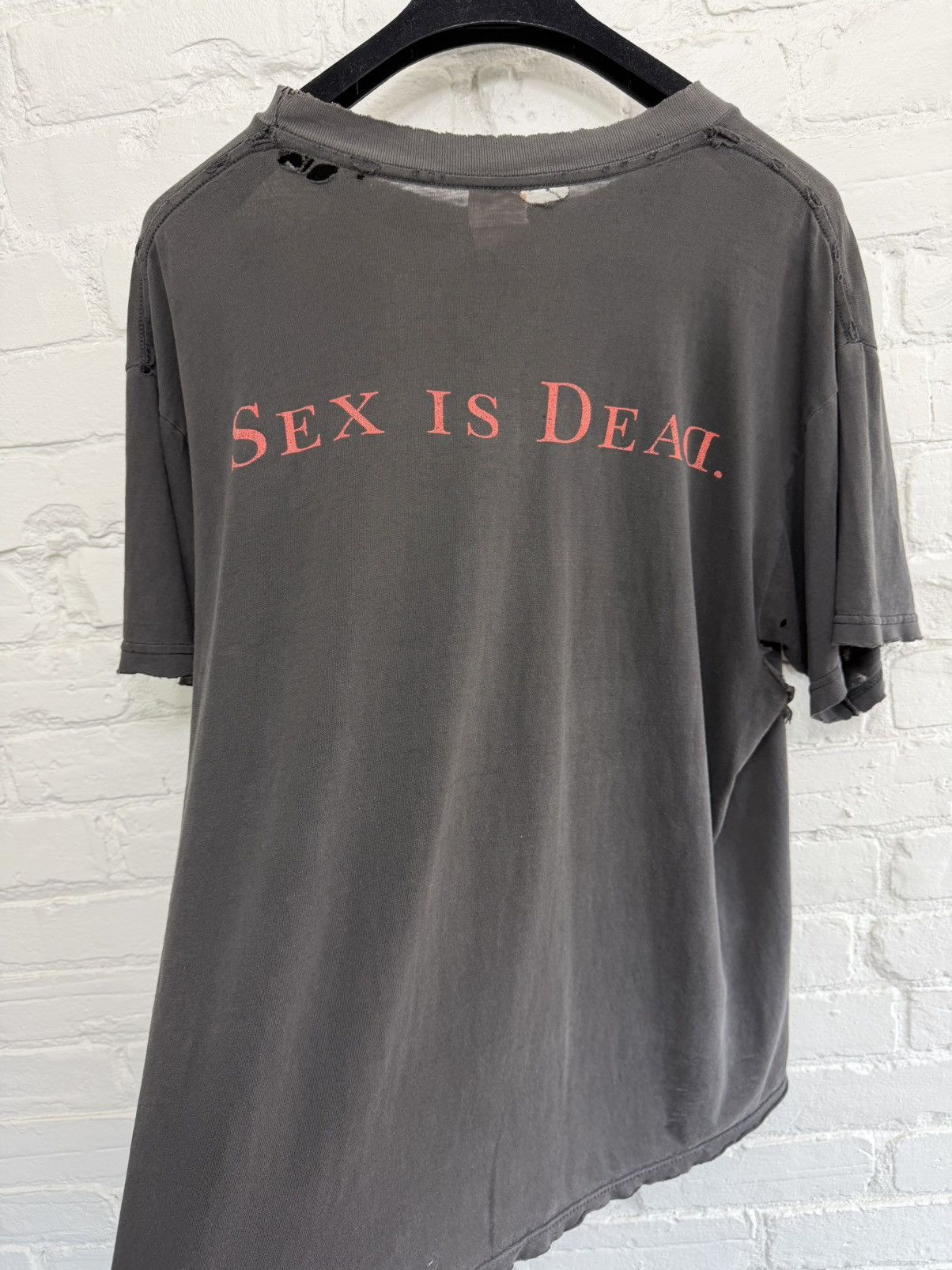 Marilyn Manson Vintage 90's Marilyn Manson Sex is Dead thrashed shirt Size US XL / EU 56 / 4 - 5 Thumbnail
