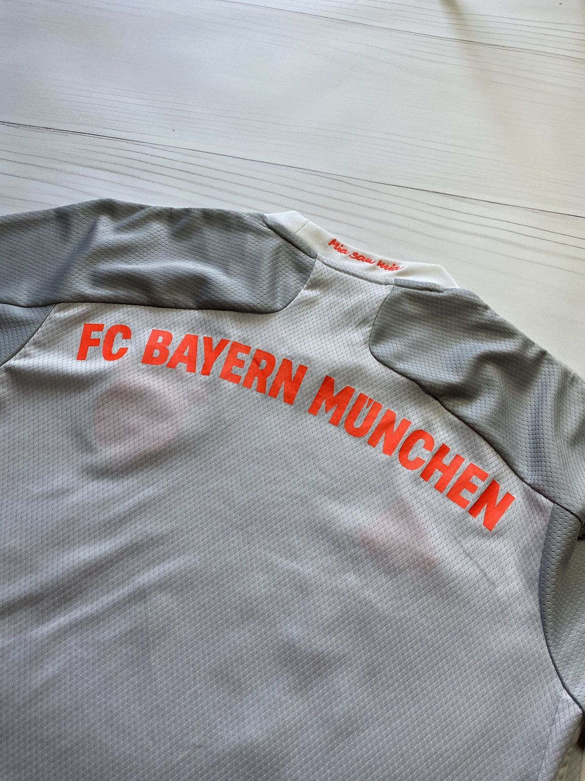 Adidas Adidas Bayern Munich 2020 2021 Away Football Shirt Soccer Size US M / EU 48-50 / 2 - 11 Thumbnail