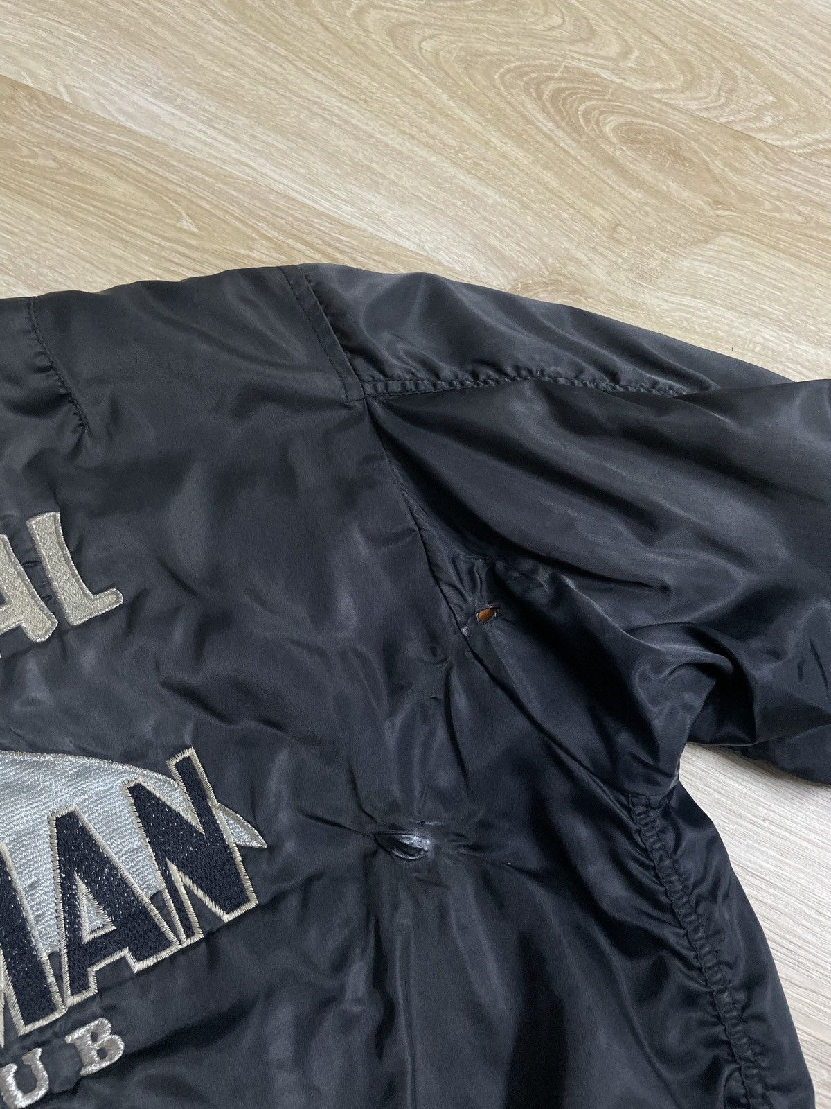 DC Comics × Vintage Vintage 90’ OFFICIAL BATMAN CLUB BOMBER JACKET Size US L / EU 52-54 / 3 - 9 Thumbnail