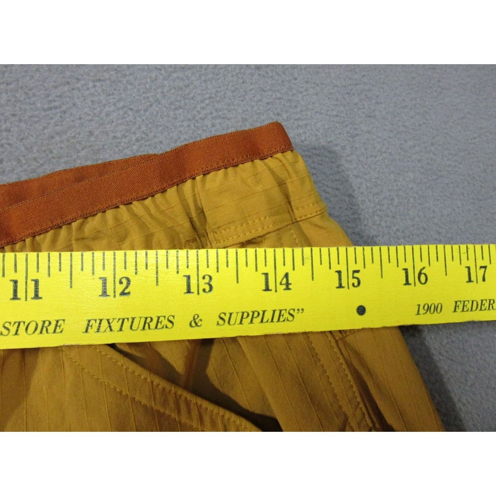 Vintage REI Shorts Mens Medium Yellow Mustard Nylon Stretch Hiking Beach Board Outdoor Mens Regular Medium Mustard Yellow Nylon Stretch Cargo Outdoor Sports Size US 31 - 3 Thumbnail