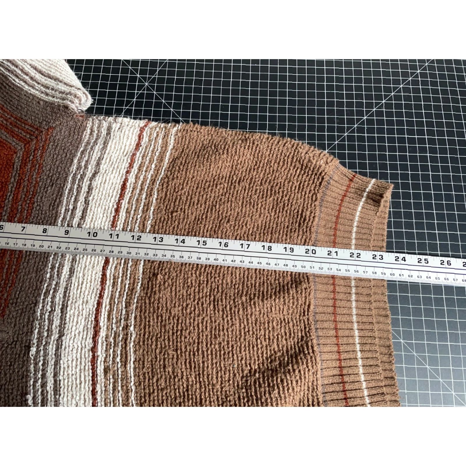 Vintage VINTAGE Alfie California Sweater Mens M Sweatshirt Knit V-Neck Chunky Pullover 70s 80s Preppy Retro Brown Red Beige Striped Regular Fit Long Sleeve Size US M / EU 48-50 / 2 - 7 Thumbnail