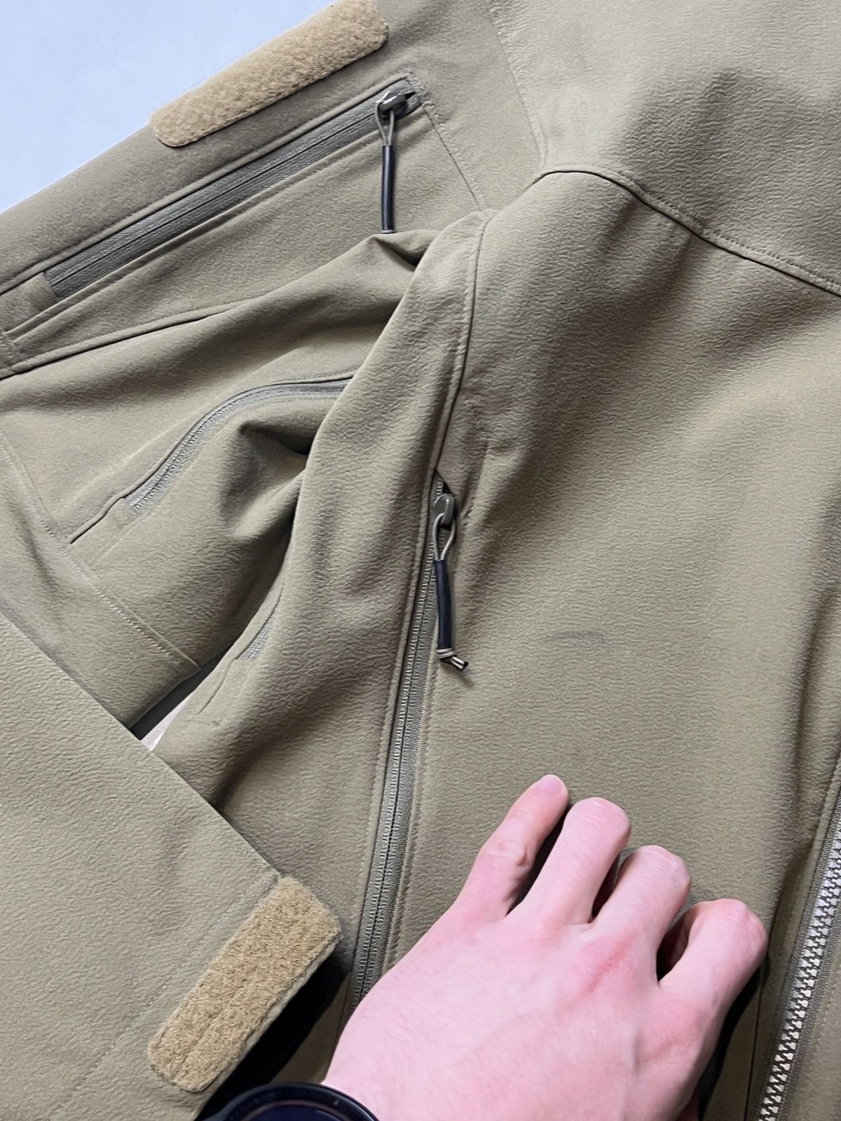 Arc'teryx Arc’teryx LEAF Combat Softshell Jacket – Crocodile Size US M / EU 48-50 / 2 - 3 Thumbnail