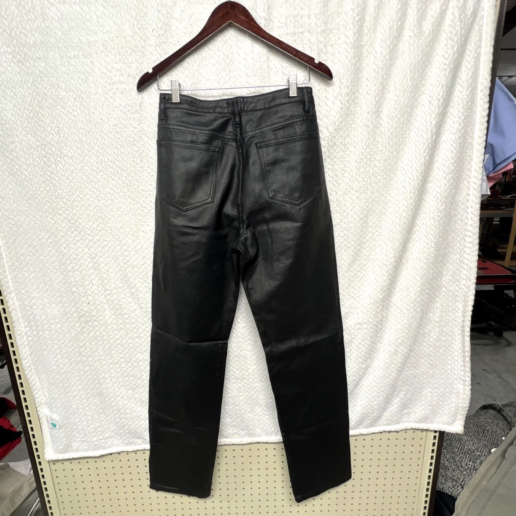 PrettyLittleThing VINTAGE PrettyLittleThing Tall Faux Leather Pants Women US 6 Black High Rise Pants Size 28" / US 6 / IT 42 - 7 Thumbnail