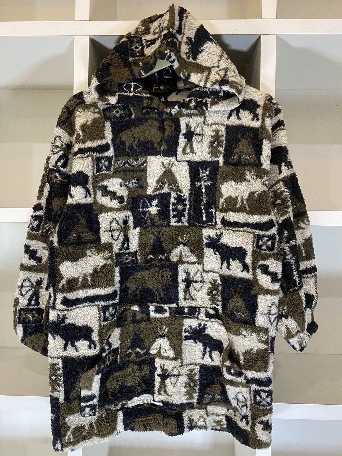 Japanese Brand × Vintage Printed Fleece Hoodie by Flapaoodles Outerwear Size US S / EU 44-46 / 1 - 1 Thumbnail