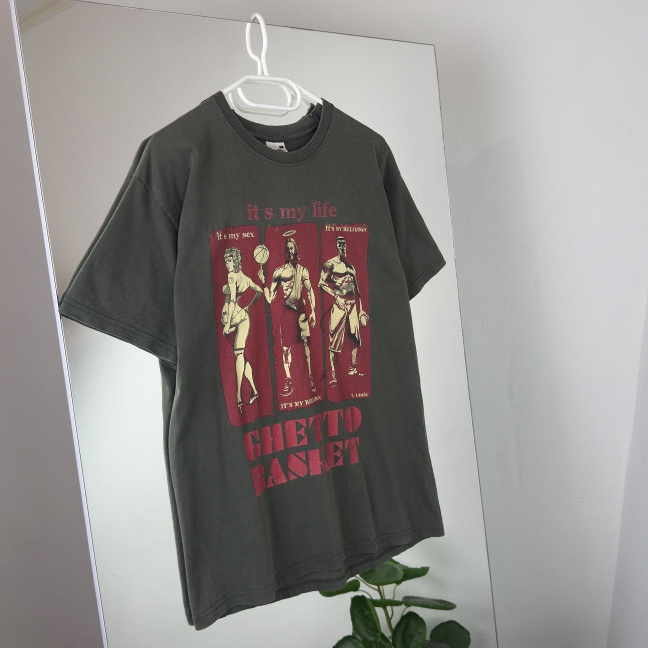 NBA Humor Tee Chetto Basket Design Rare Basketball Size US M / EU 48-50 / 2 - 2 Thumbnail