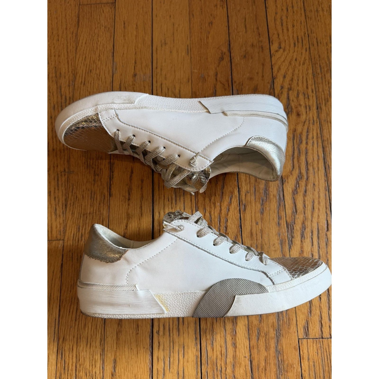 Dolce Vita Metallic Snake Print Shoes Size 10 White Gold Sneakers Size US 10 / IT 40 - 5 Thumbnail