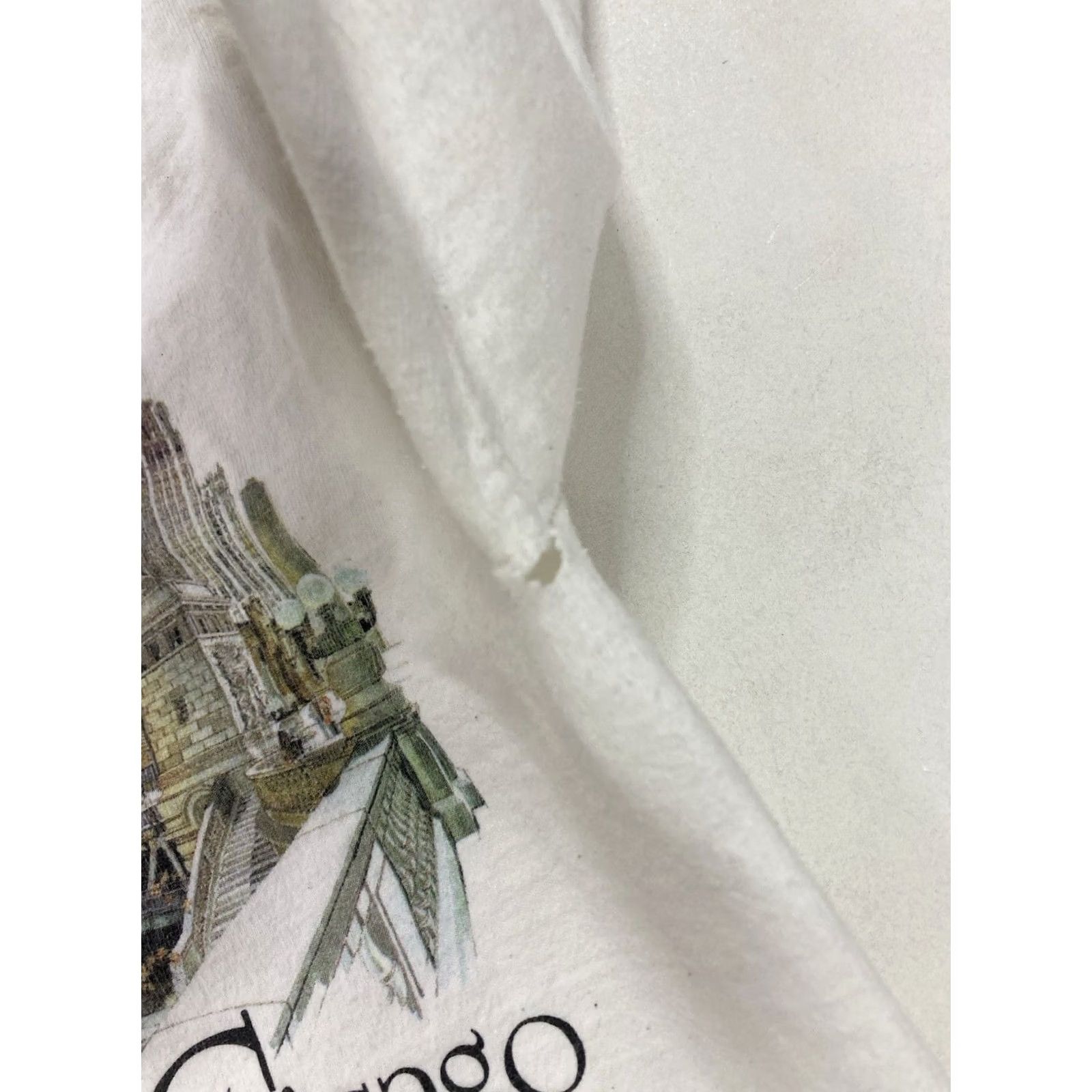Fruit Of The Loom VINTAGE Chicago City Graphic T-shirt Women Medium White Short Sleeve Nike Size M / US 6-8 / IT 42-44 - 3 Thumbnail