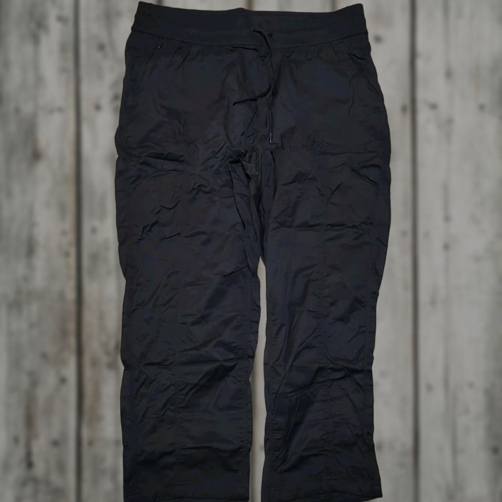 The North Face The North Face Women’s Aphrodite Pant 2XL Graphite Grey NWT Activewear Pants Women Size 40" / US 18 - 1 Thumbnail