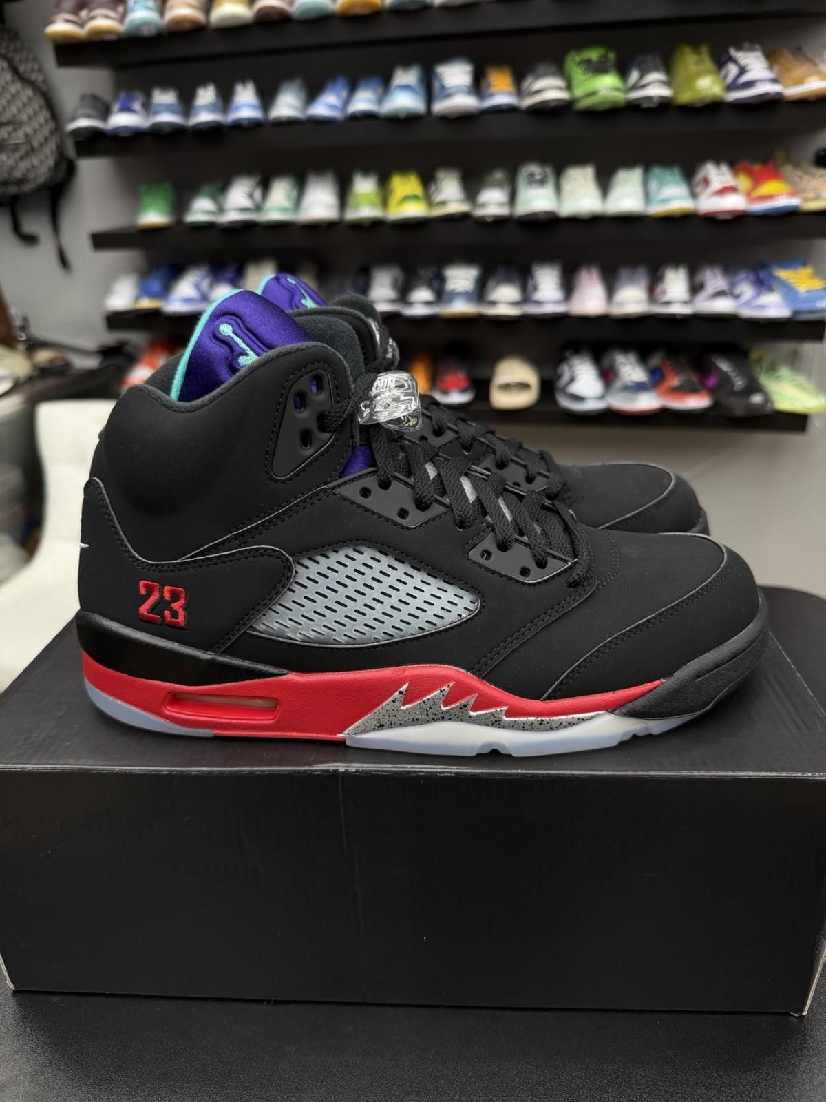Nike 2020 Nike Air Jordan 5 V Retro Top 3 Size (10) Authentic Size US 10 / EU 43 - 1 Thumbnail