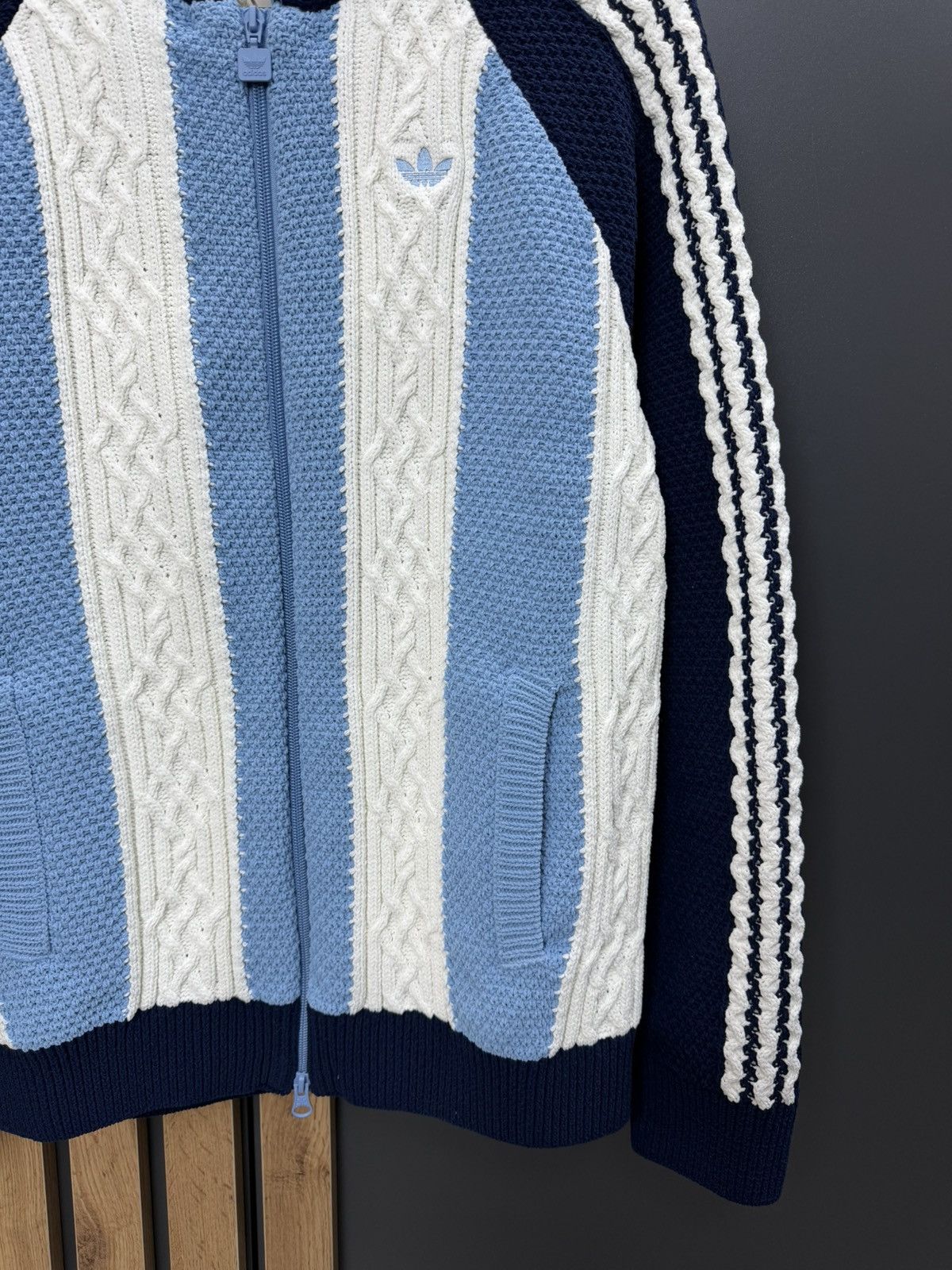 Adidas Adidas Women’s Archive Cutline Knit Track Top Jacket Size S / US 4 / IT 40 - 3 Thumbnail