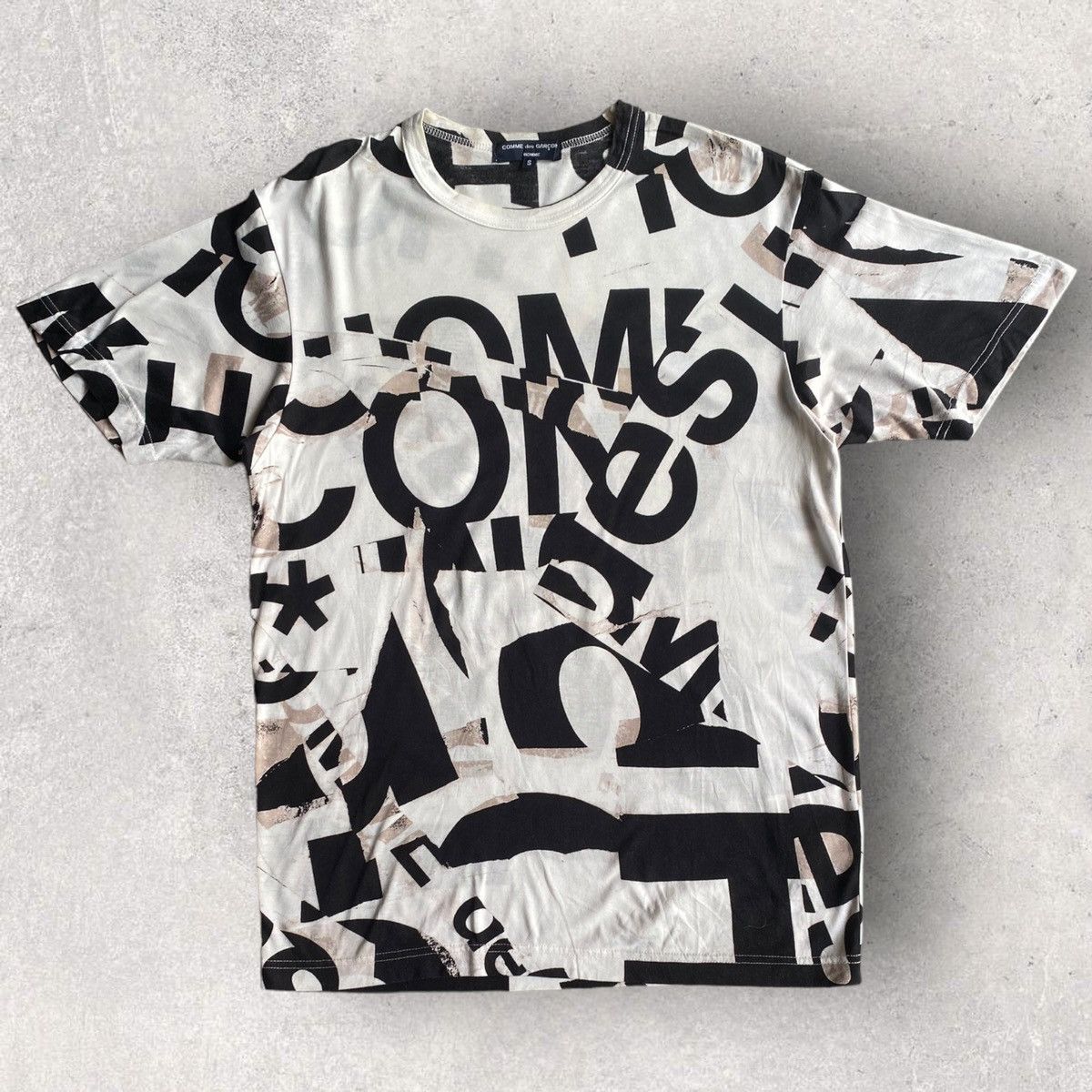 Comme des Garcons Logo Collage OVP T Shirt Size US S / EU 44-46 / 1 - 1 Thumbnail