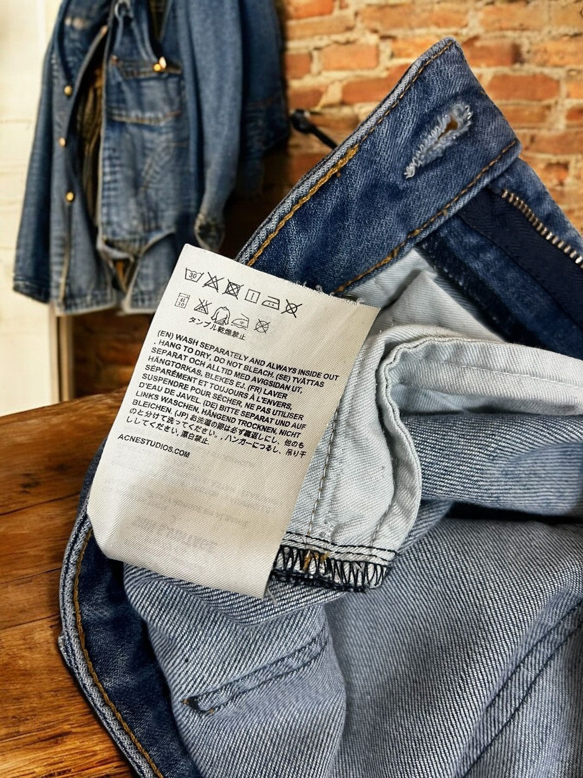 Acne Studios Acne Studios Skin 5 Vintage jeans size W26 L30 Size 26" / US 2 / IT 38 - 7 Thumbnail