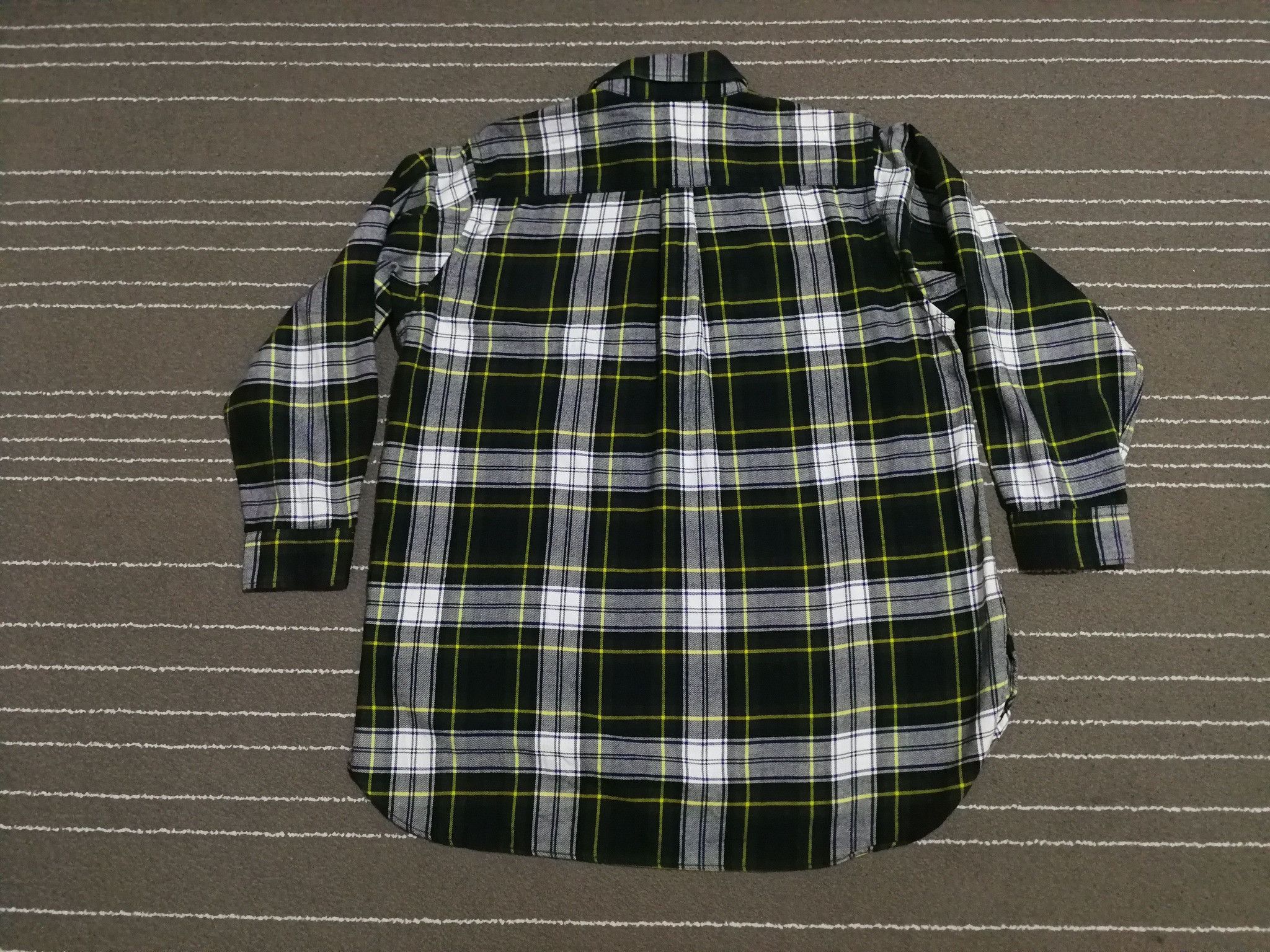 JW Anderson × Uniqlo J Wanderson X uniqlo pullover falnner woman L 1899 Size L / US 10 / IT 46 - 2 Thumbnail