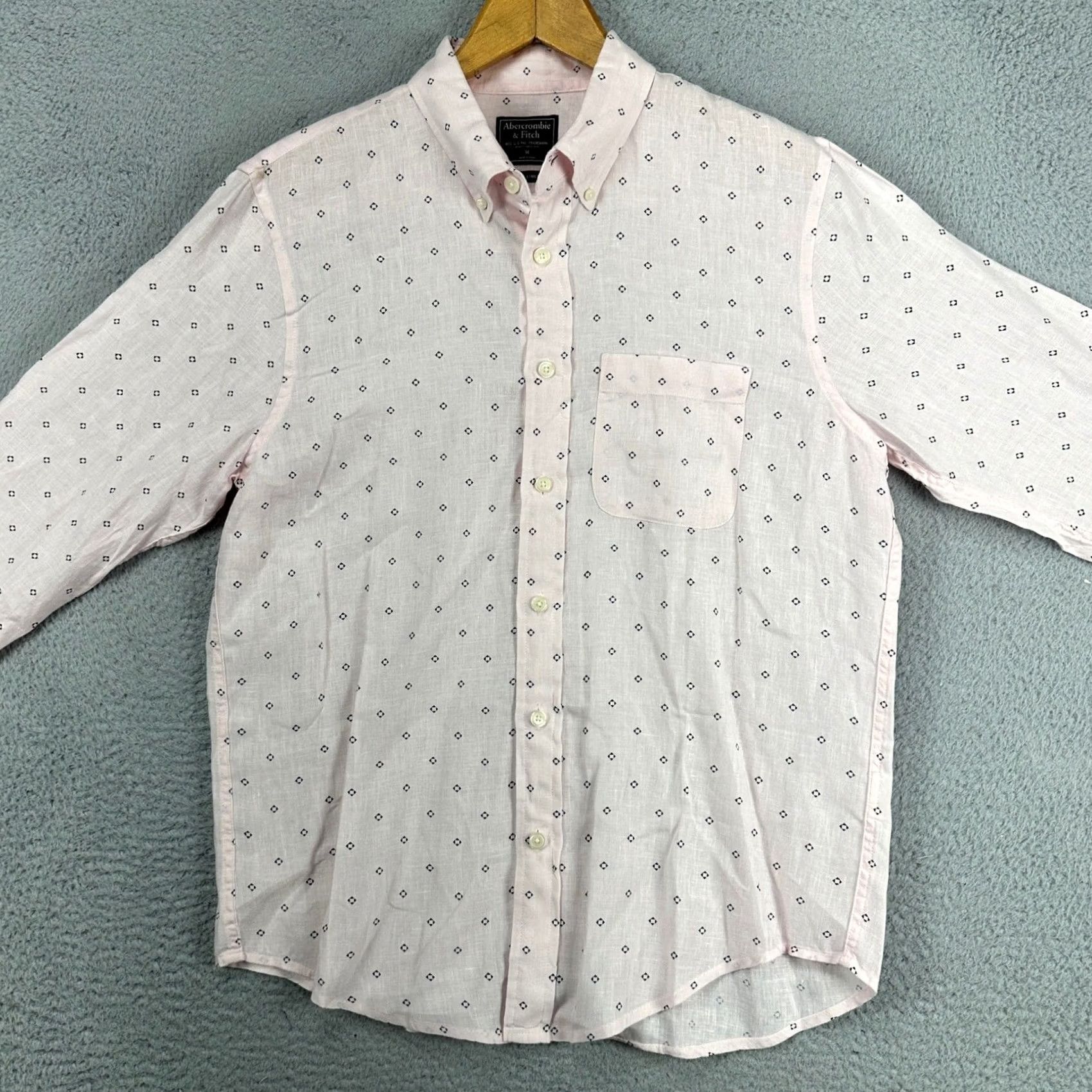Abercrombie & Fitch Abercrombie & Fitch Shirt Mens Button-Down Geometric 100% Linen Light Pink Medium Long Sleeve Button-Up Collared Vintage? No (remove) Size US M / EU 48-50 / 2 - 3 Thumbnail
