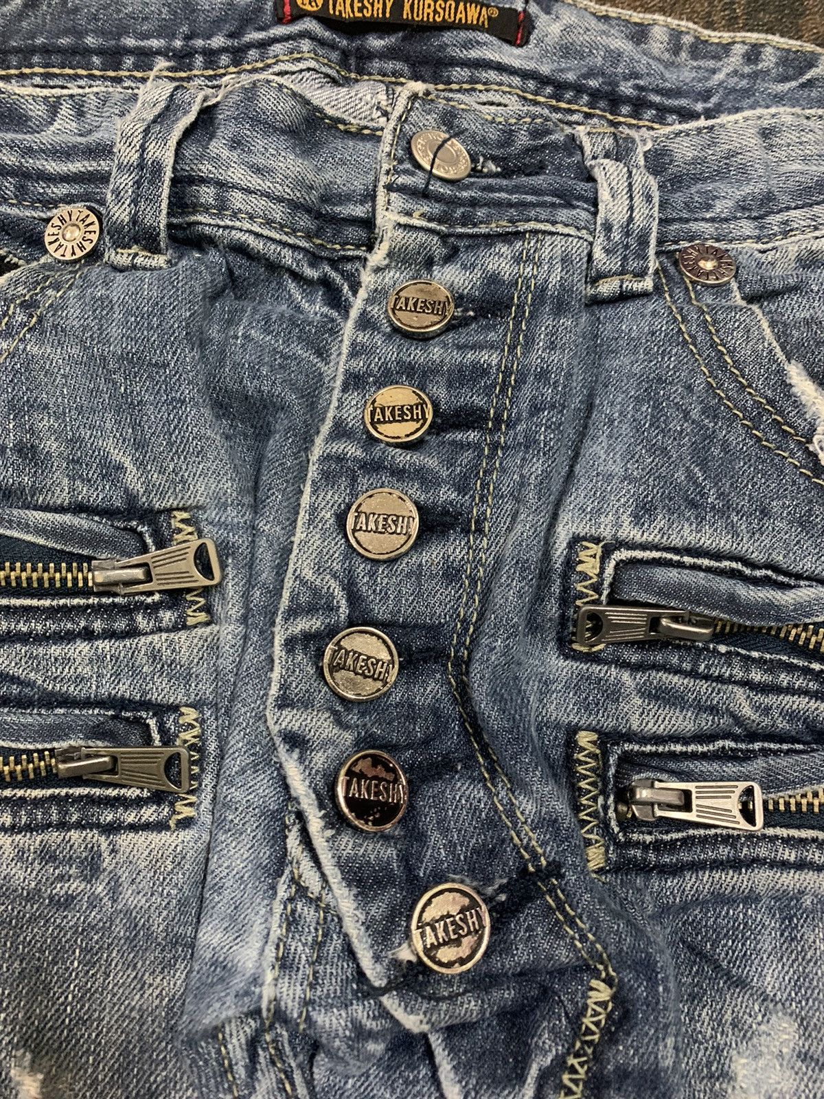 Japanese Brand DISTRESSED PUNK SLIM JEANS LOT OF BUTTON BY TAKESHY KUROSAWA Size US 31 - 4 Thumbnail