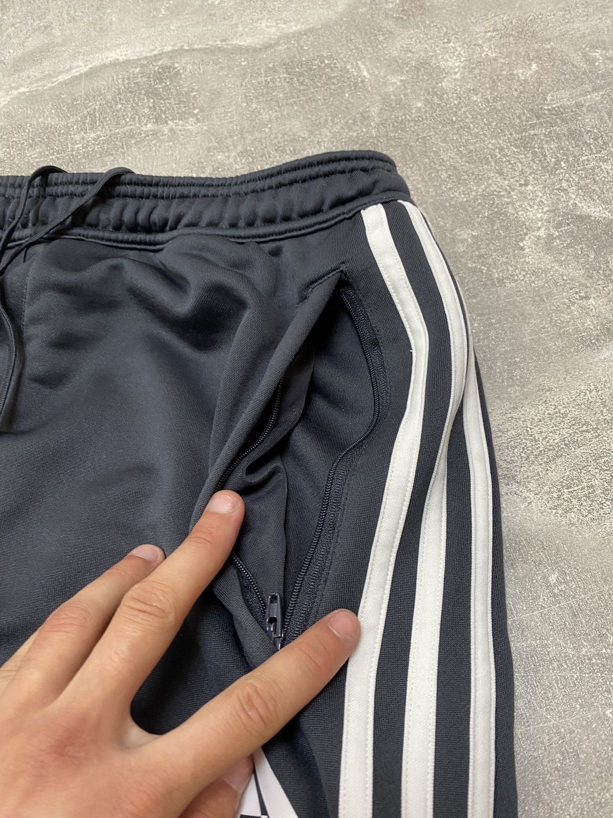 Adidas Manchester United 2017 Adidas Soccer Football Pants Joggers Size US 30 / EU 46 - 12 Thumbnail