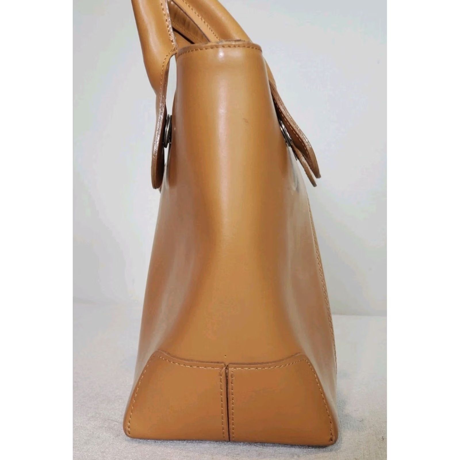Vintage VINTAGE Tod's Small Tote Handbag Smooth Light Brown Leather Womens Tote Bag Size ONE SIZE - 3 Thumbnail