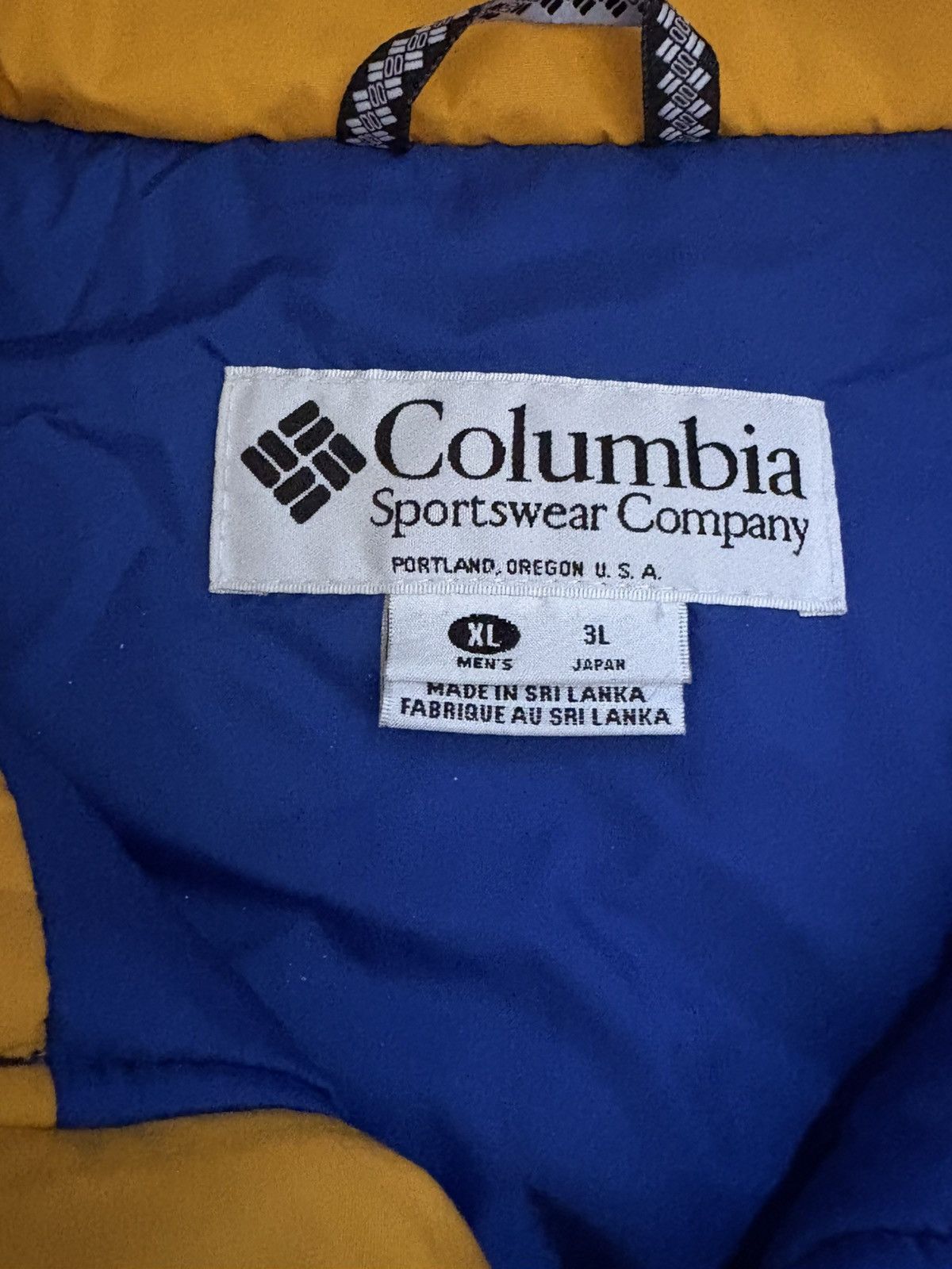 Columbia × Vintage COLUMBIA “Big Logo Puffer” Jacket Size US XL / EU 56 / 4 - 4 Thumbnail
