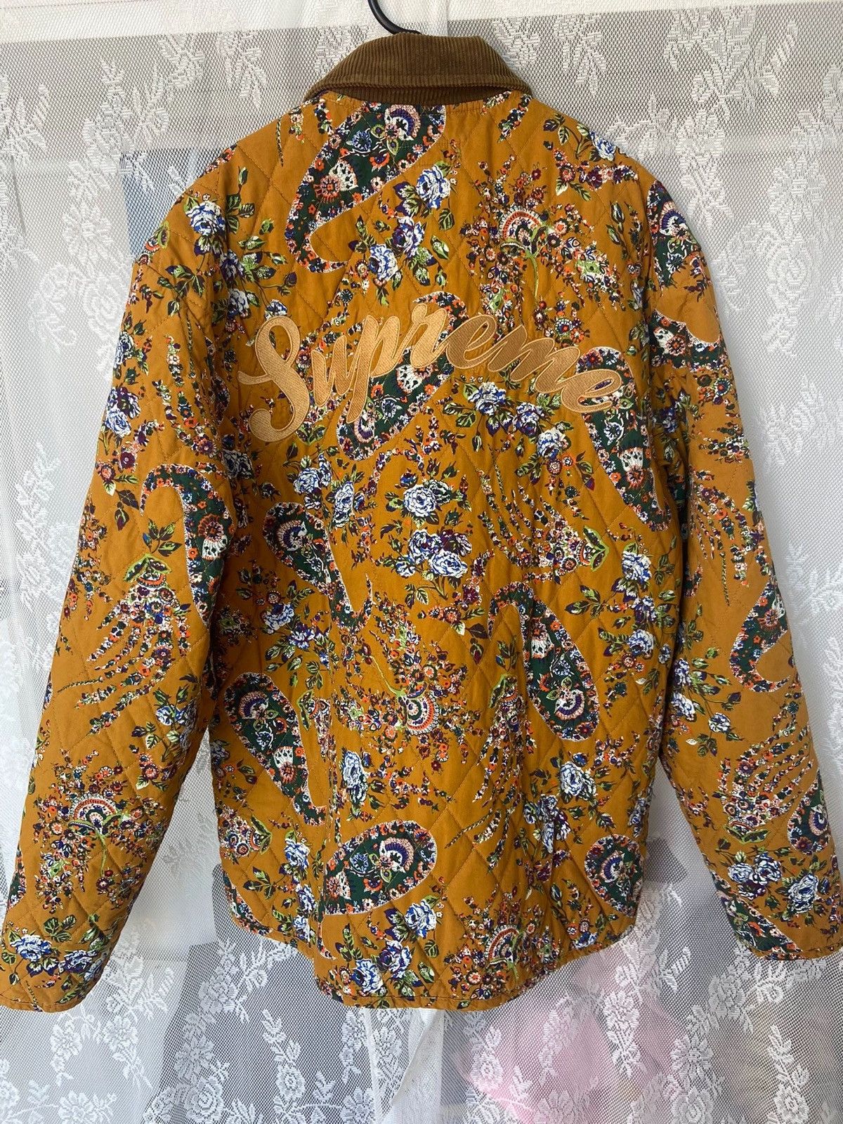 【正規品・美品】 Supreme Quilted Paisley Jacket Supreme Quilted Paisley Jacket (FW19) - $188