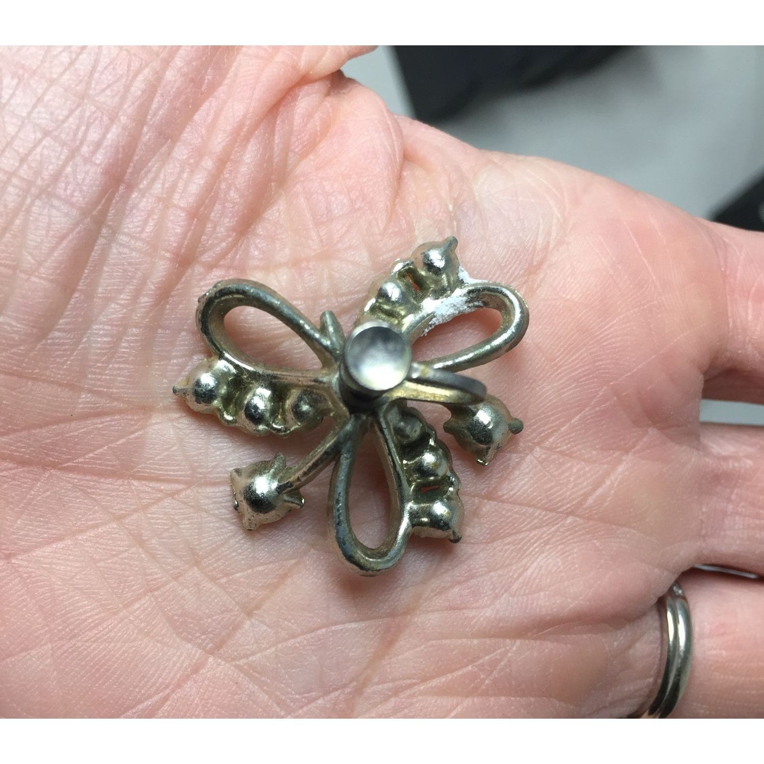 Other Women's Silver Tone Screw Back Earrings with Rhinestones Size ONE SIZE - 5 Thumbnail