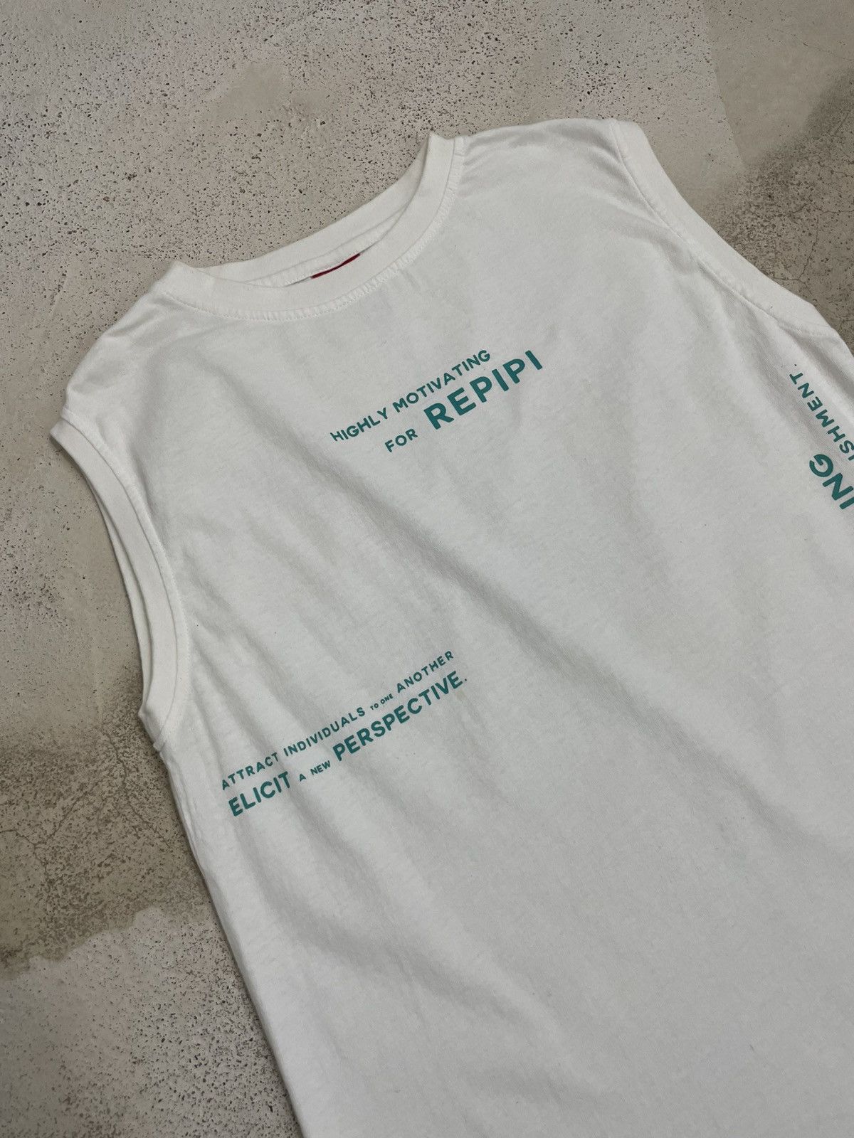 Other Repipi Armario Motivation Y2K Life Quote Size US S / EU 44-46 / 1 - 4 Thumbnail