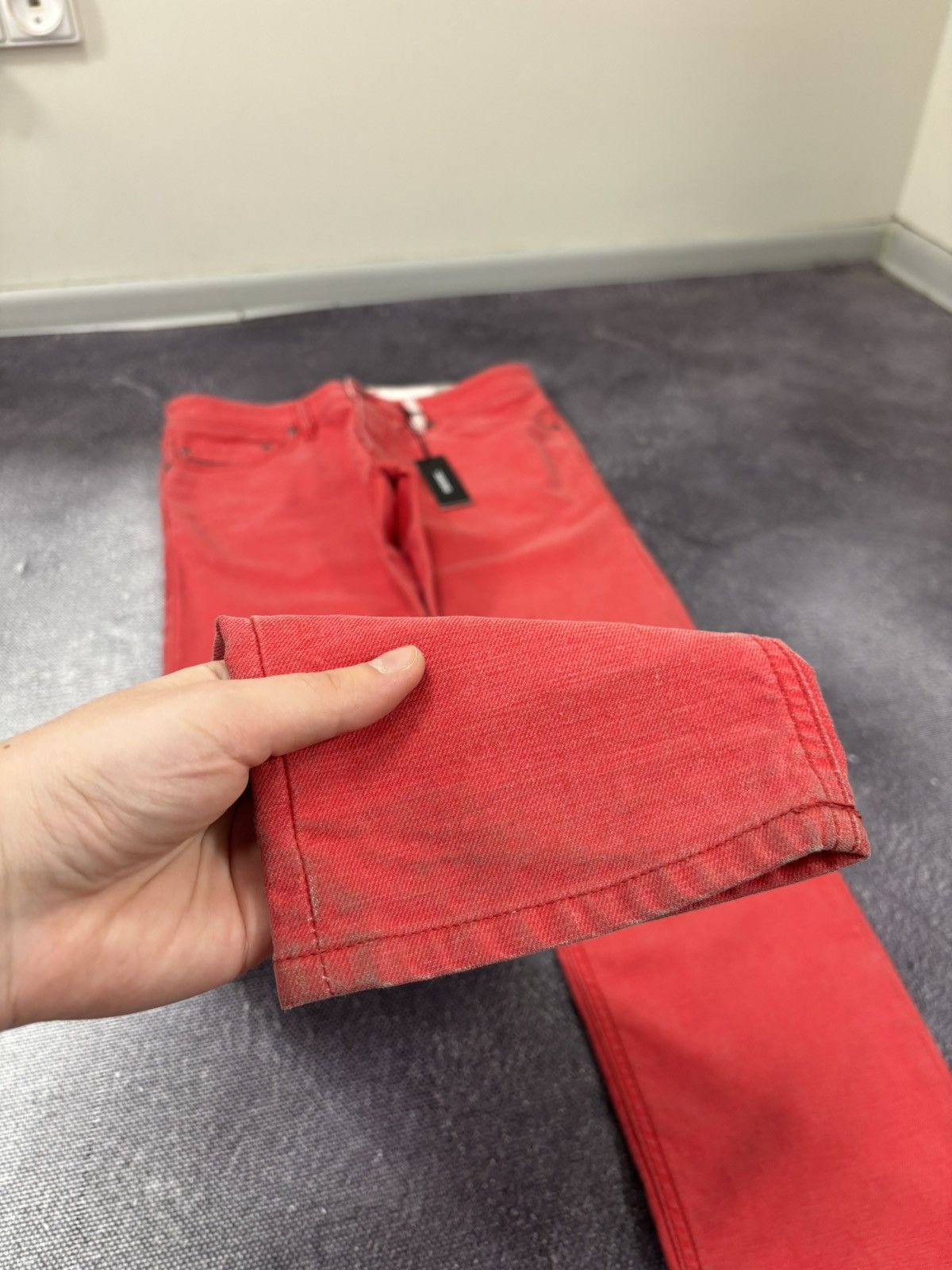 Diesel Diesel Tepphar NWT Men’s Slim Carrot Red Stretch Denim Jeans Size US 31 - 4 Thumbnail