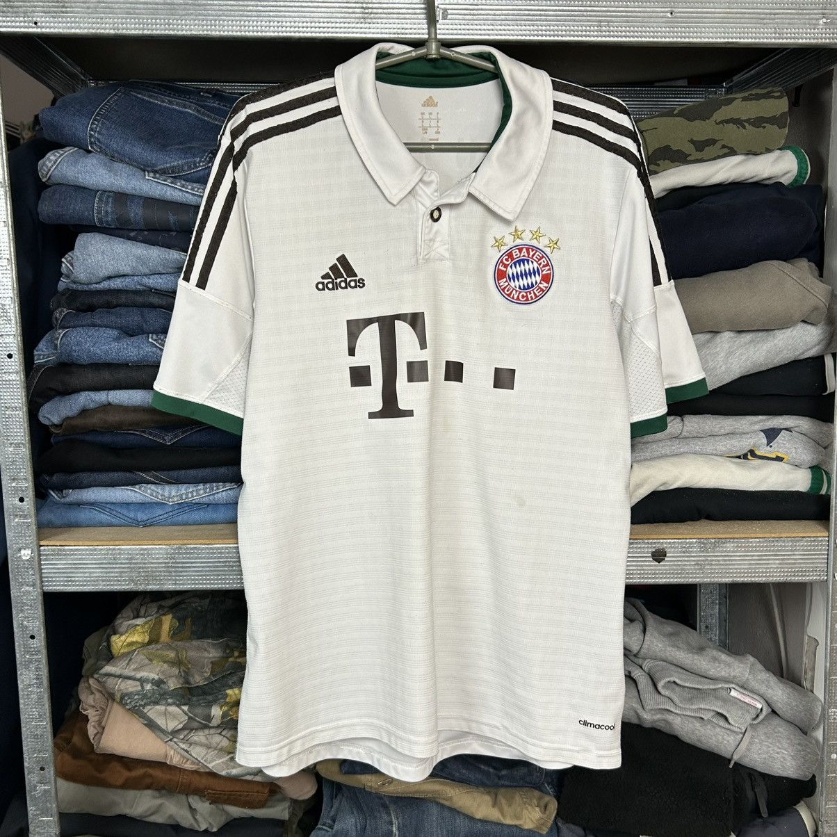 Adidas Vintage Adidas FC Bayern Munchen 2013 Home soccer jersey Size US L / EU 52-54 / 3 - 1 Thumbnail